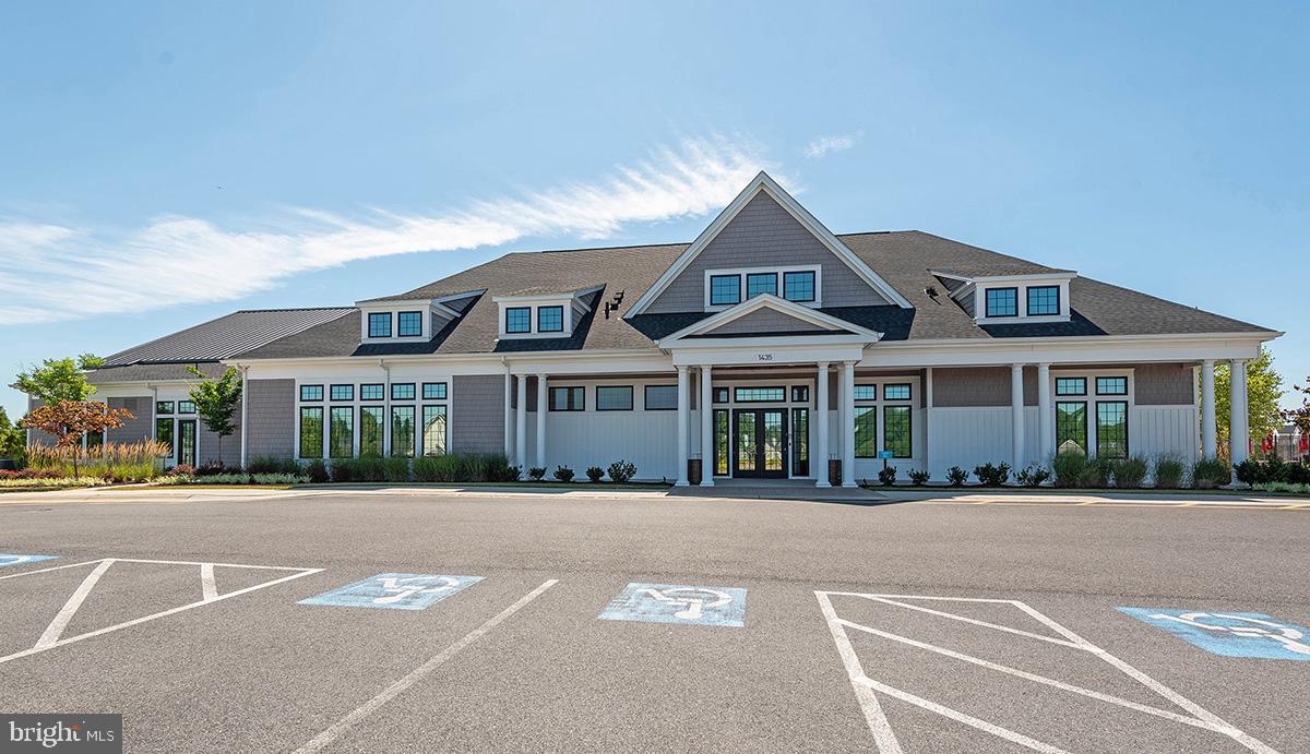 TWO RIVERS - Residential