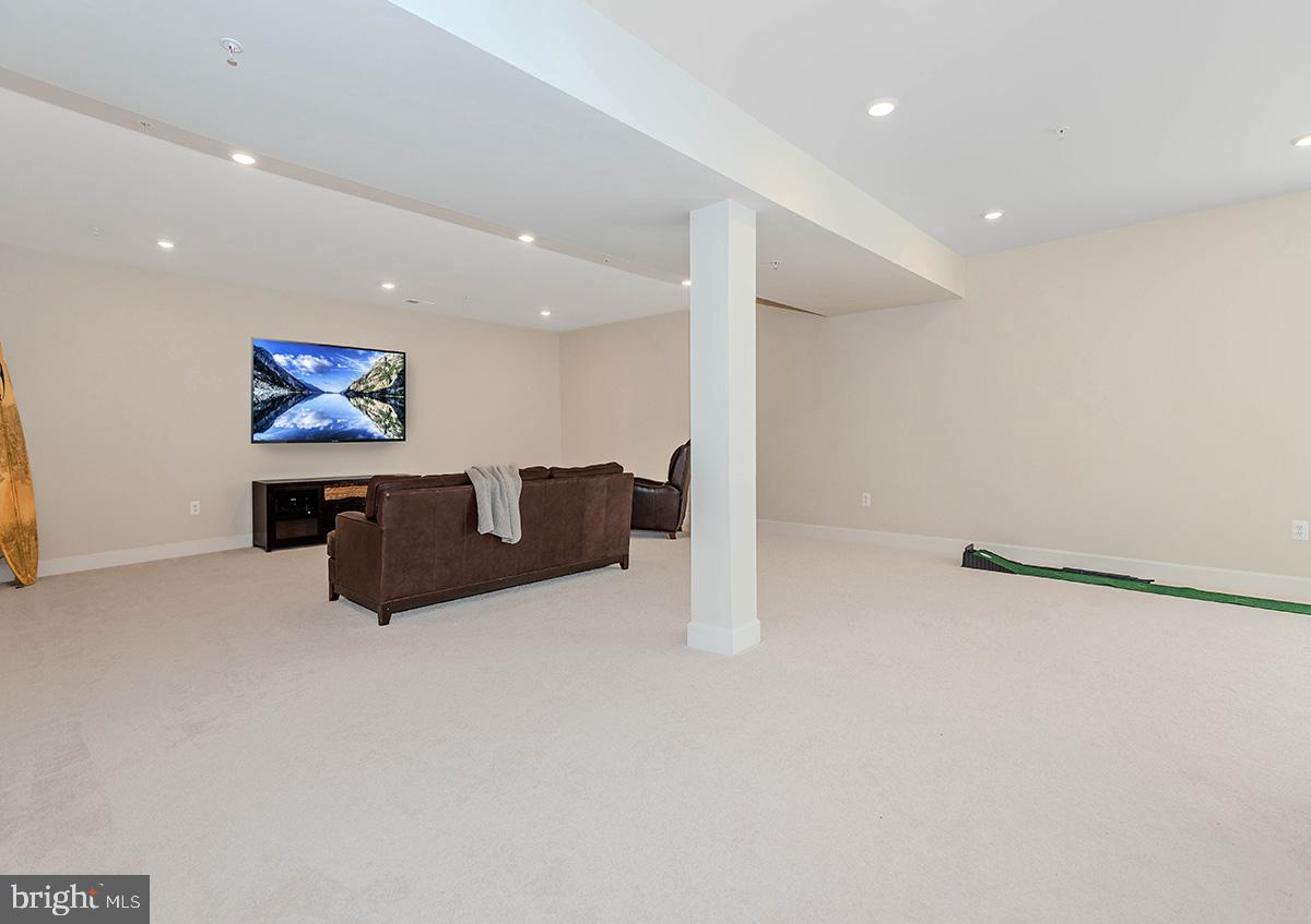 TWO RIVERS - Residential