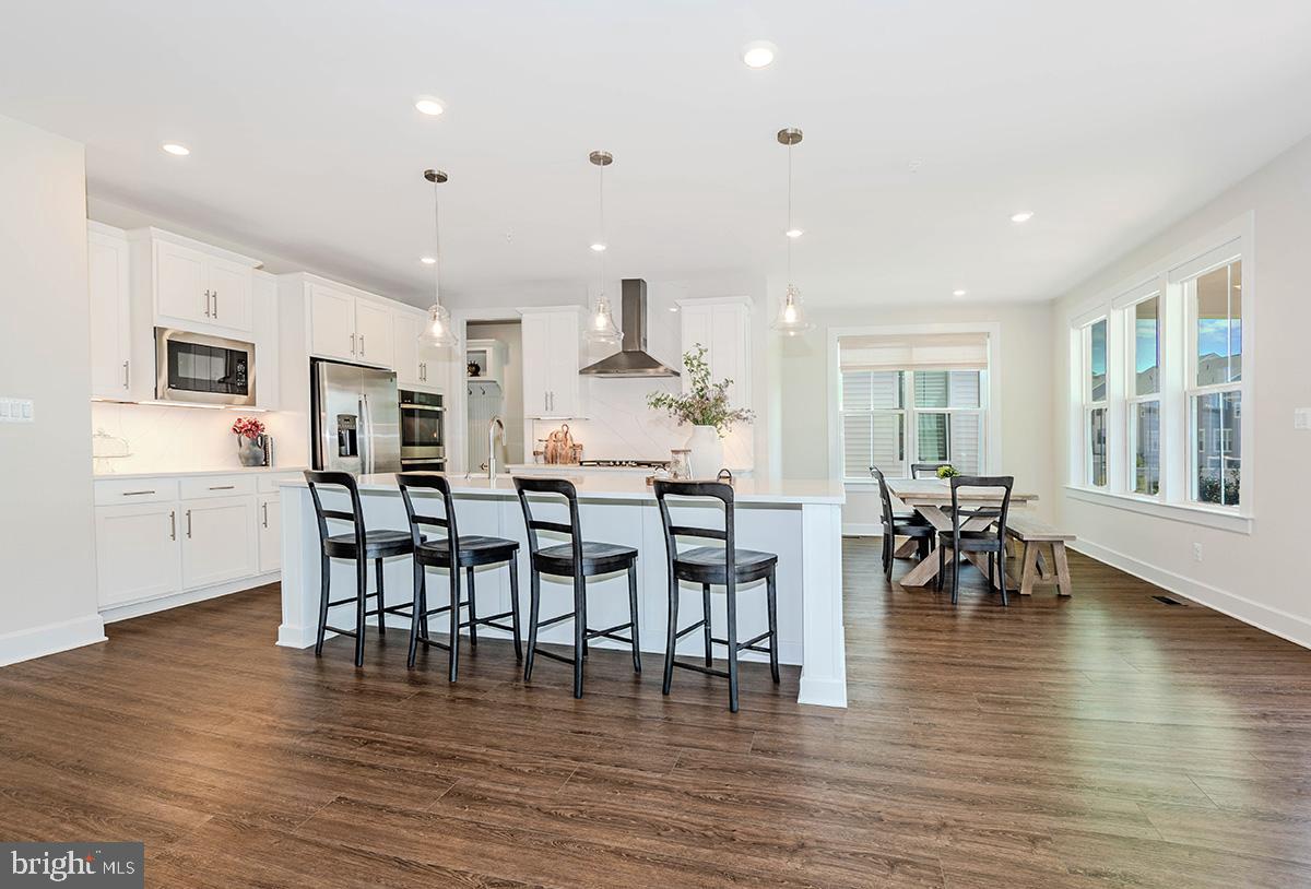 TWO RIVERS - Residential