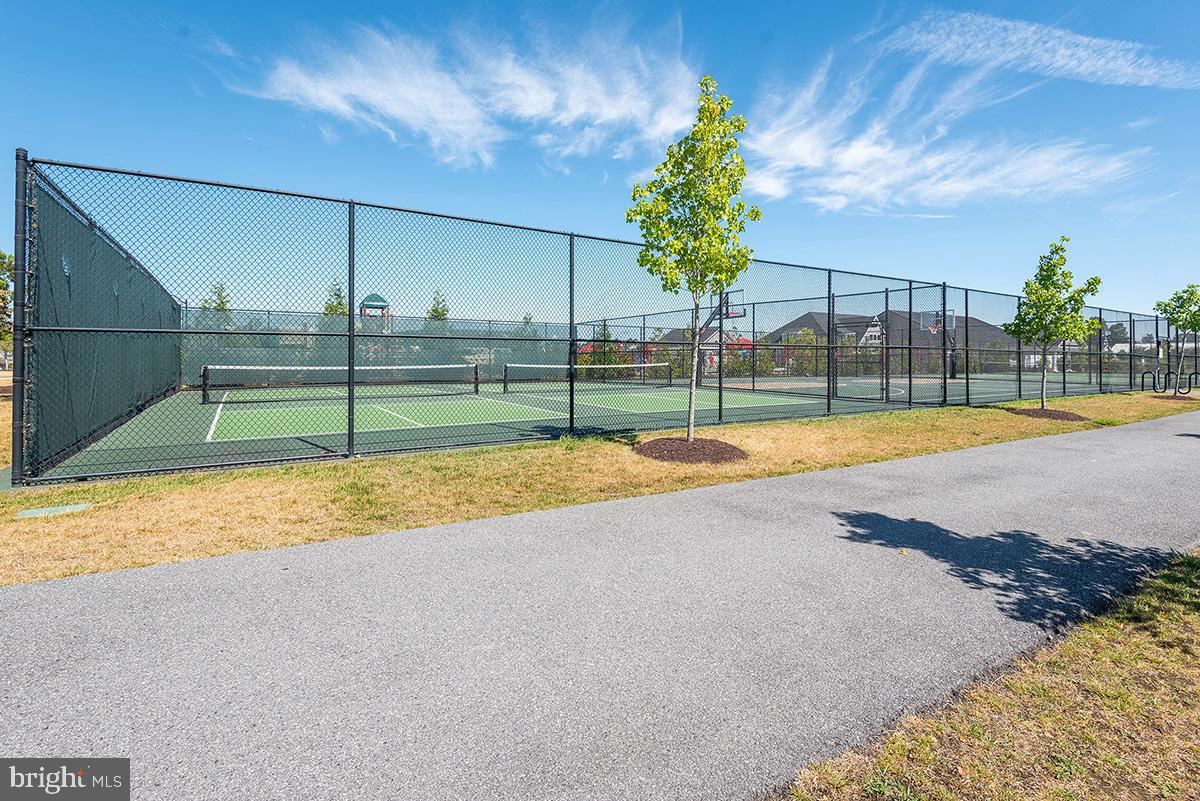 TWO RIVERS - Residential