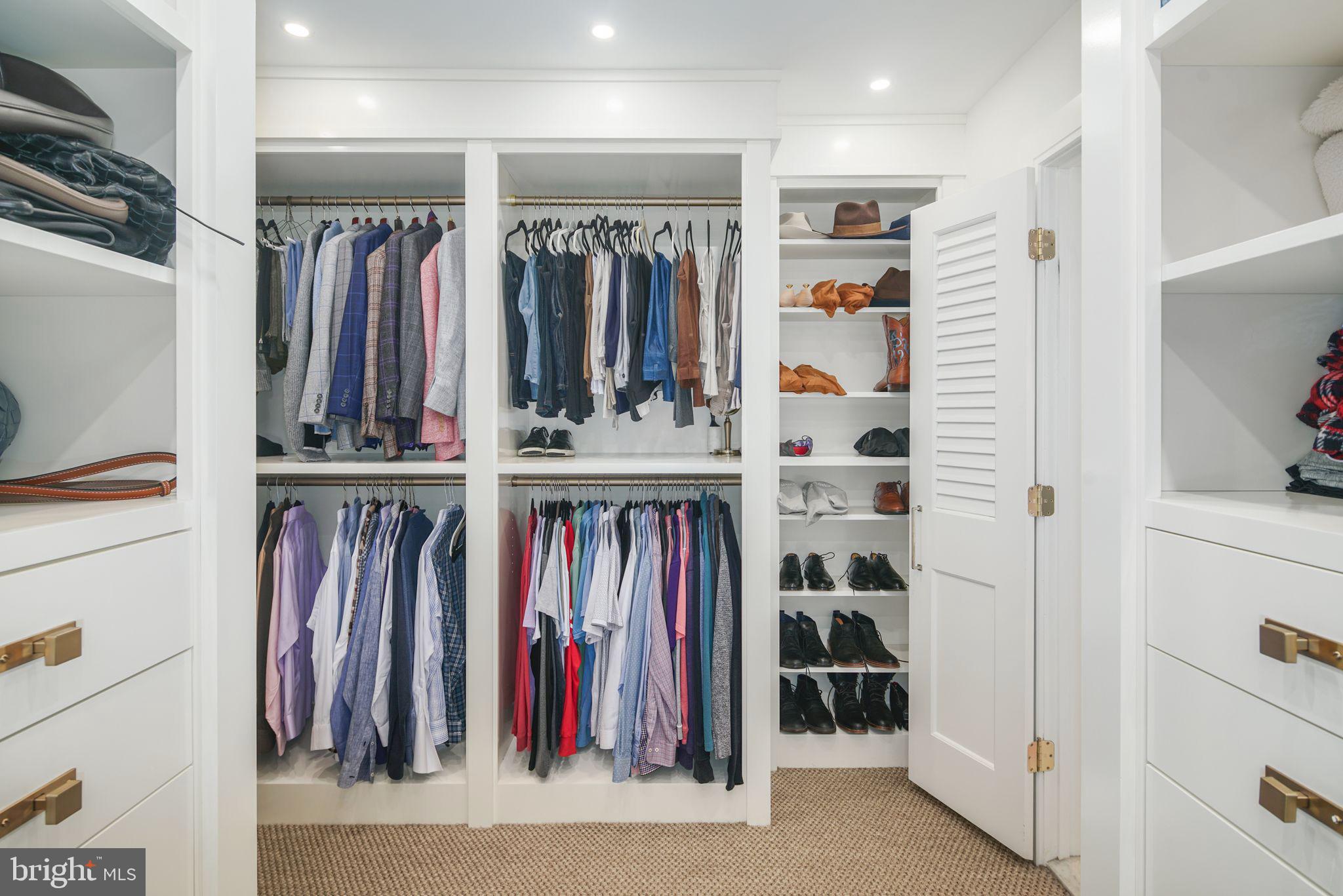 DOCKSIDE CONDOMINIUM - Residential