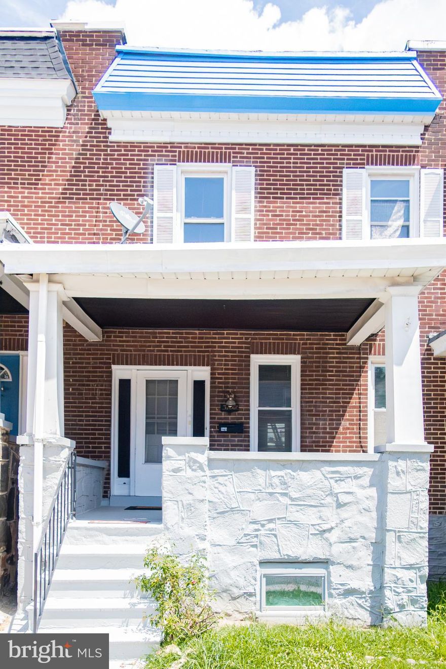 Beautiful home. Perfect for first time home buyer .The upstairs has a spacious layout  with 3 bedrooms, one has back balcony area, 1 bathroom , living room, dining and kitchen area.
The basement  has summer kitchen, bathroom and 1 bedroom. 
Both levels lead to backyard.
This is a true Baltimore gem with Charm City Charm