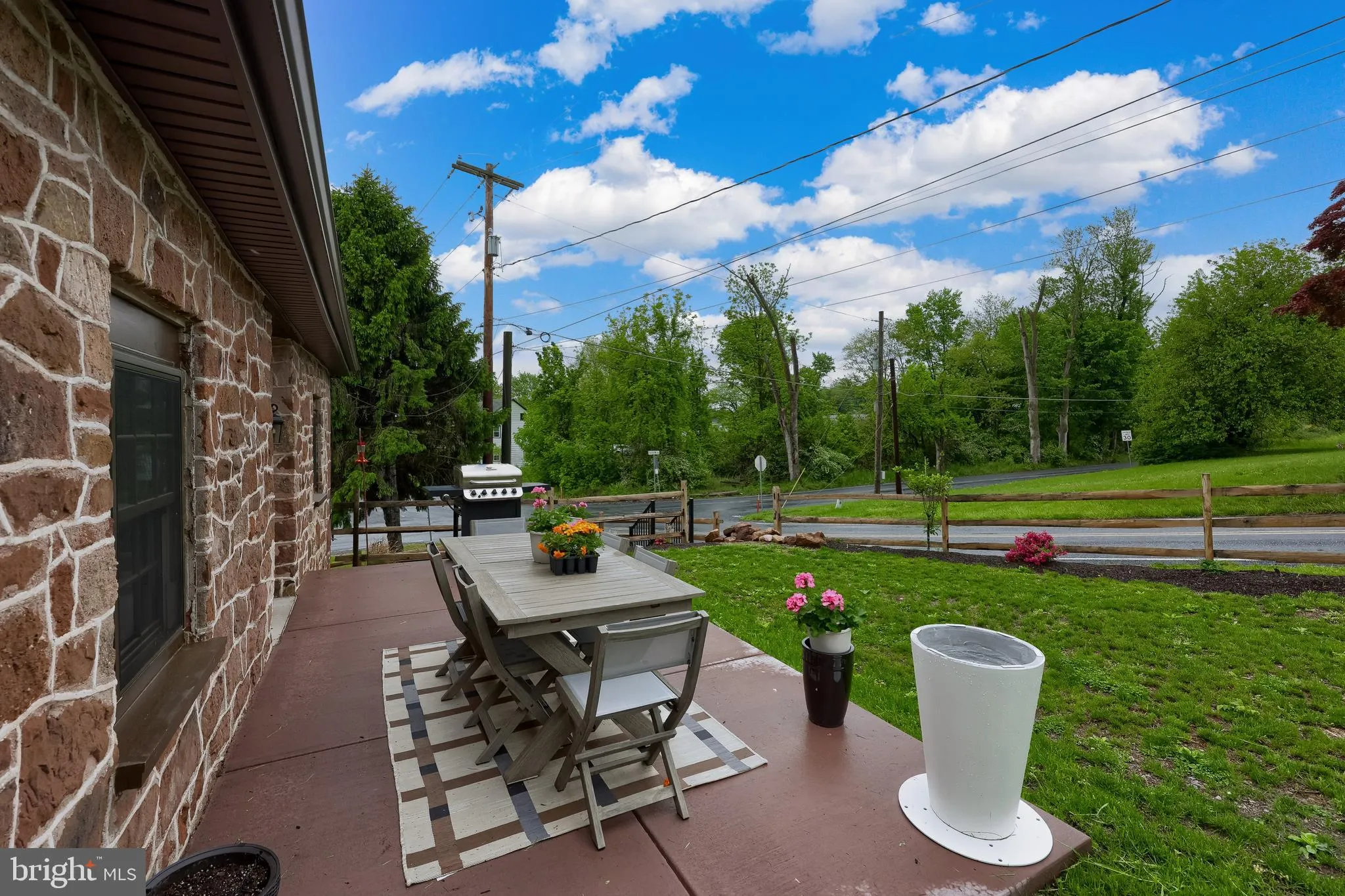 Reinholds, Pennsylvania 17569, United States, 3 Bedrooms Bedrooms, ,3 BathroomsBathrooms,Residential,Active,139141