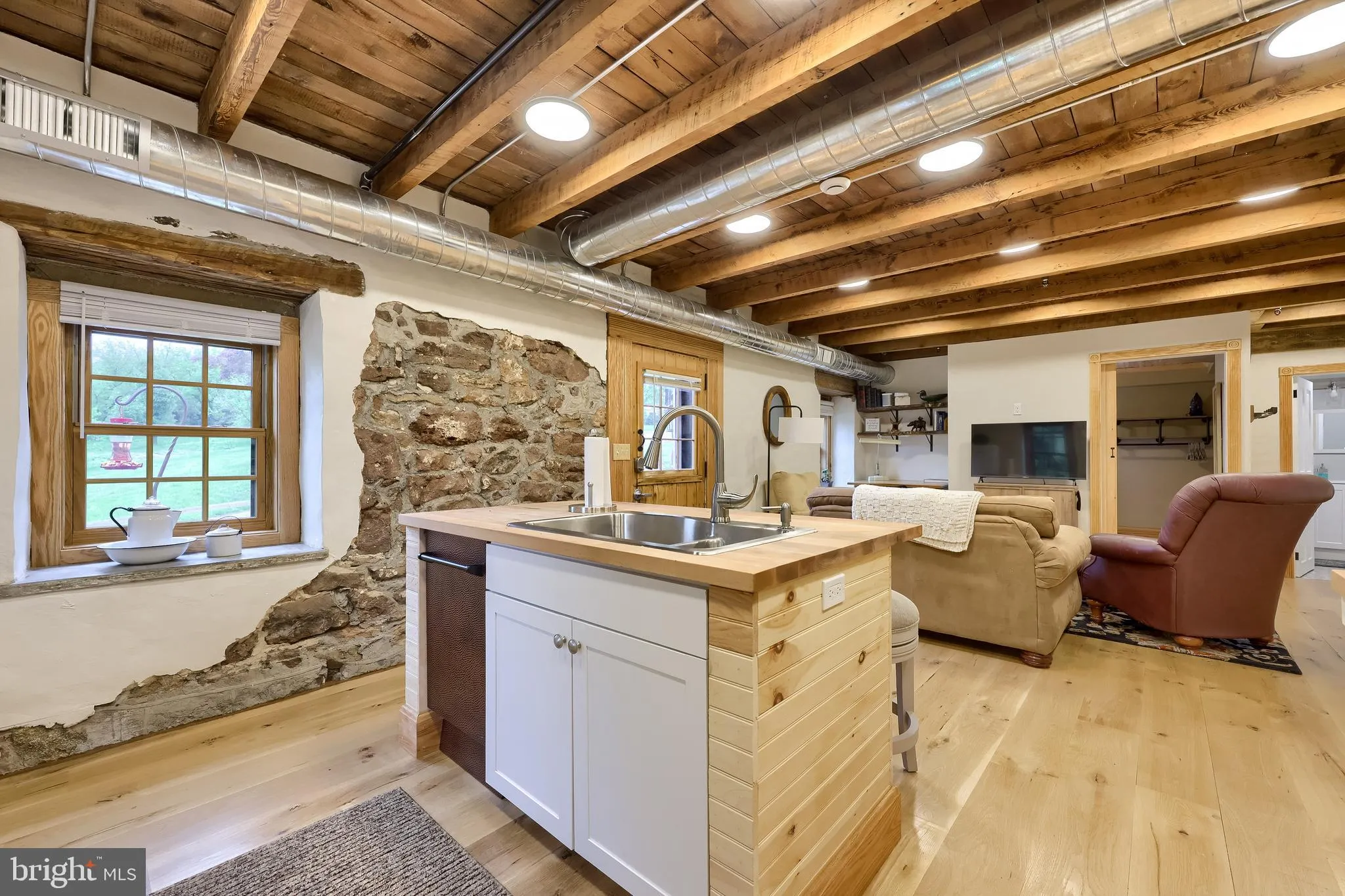 Reinholds, Pennsylvania 17569, United States, 3 Bedrooms Bedrooms, ,3 BathroomsBathrooms,Residential,Active,139141