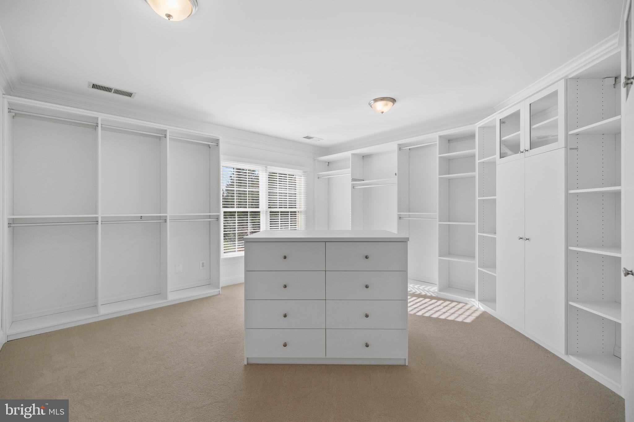 KINGSTOWNE - Residential