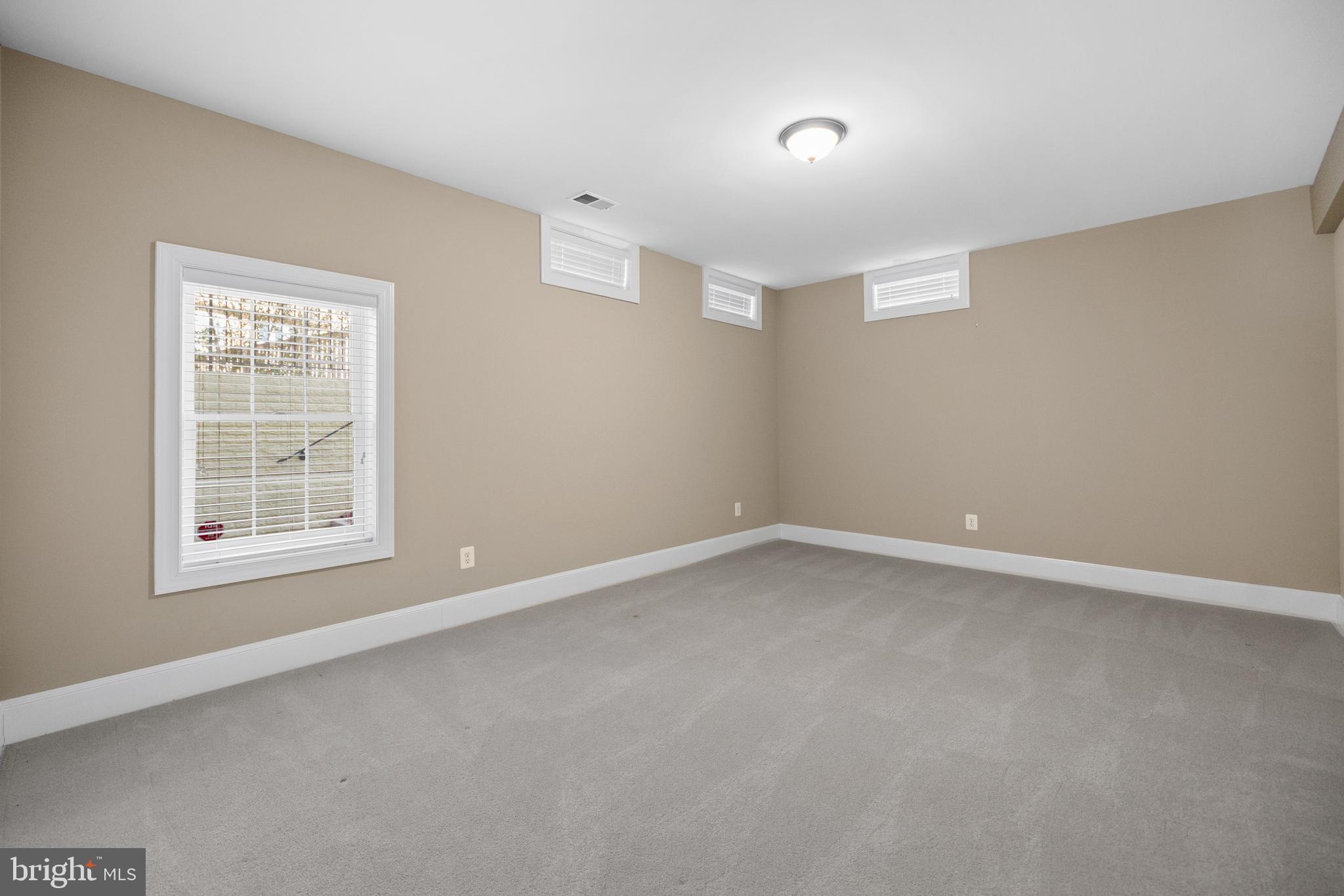 KINGSTOWNE - Residential