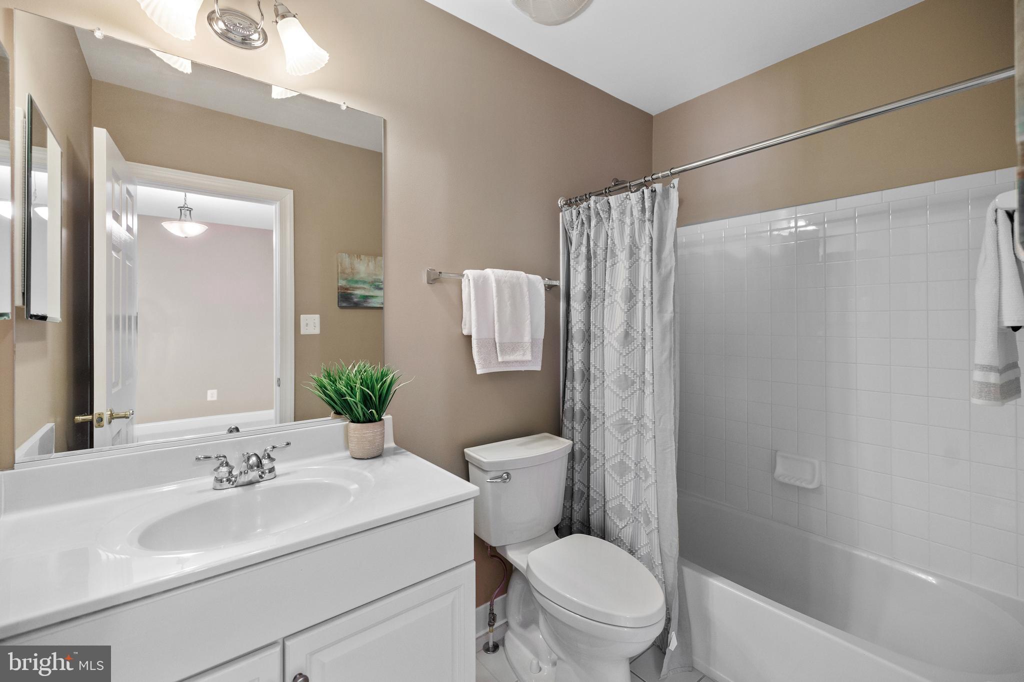 KINGSTOWNE - Residential