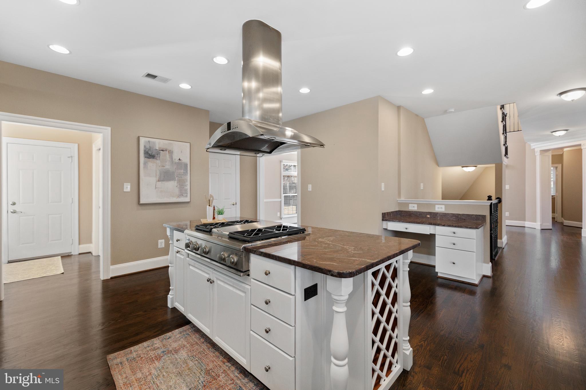 KINGSTOWNE - Residential