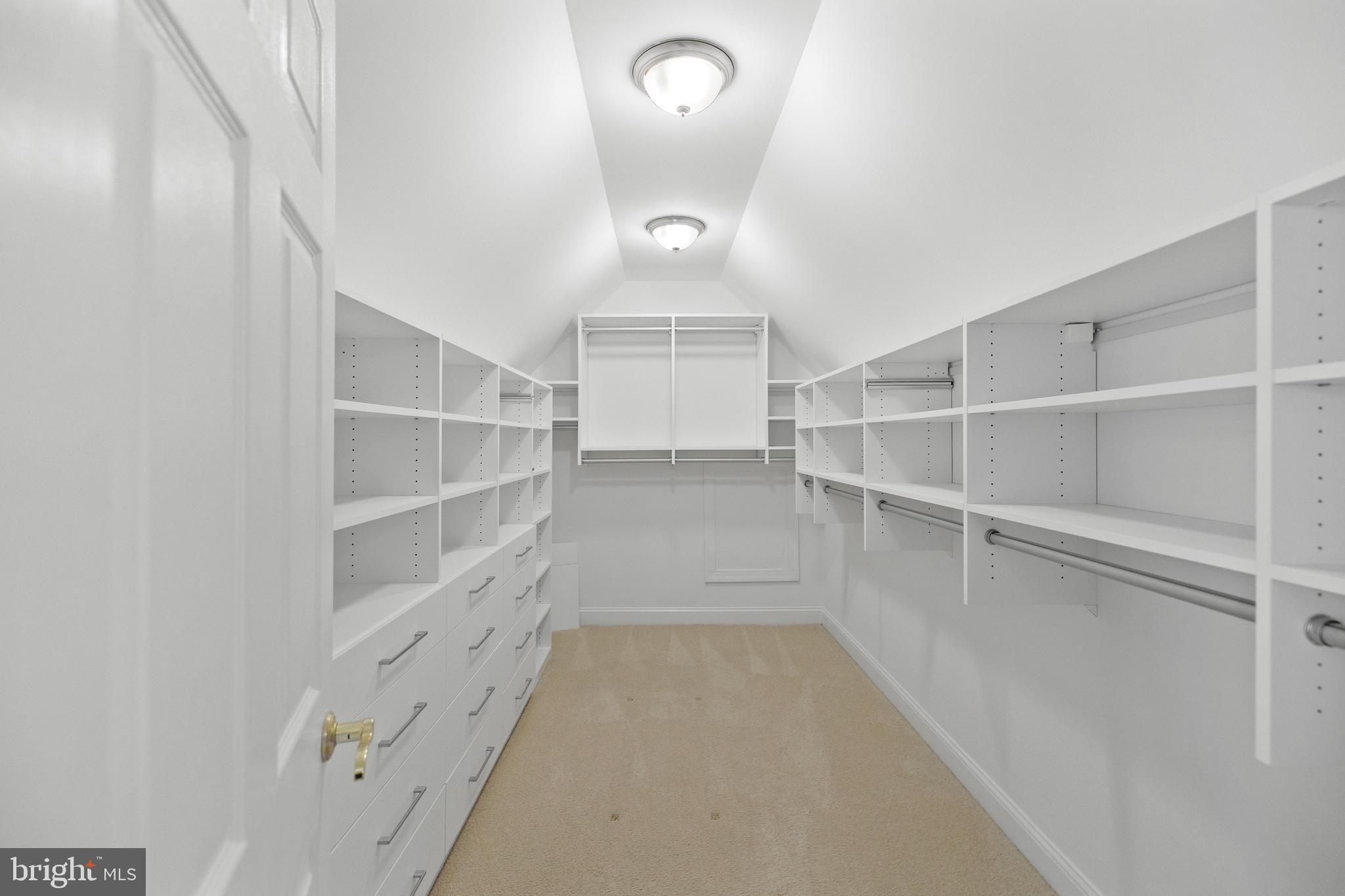 KINGSTOWNE - Residential