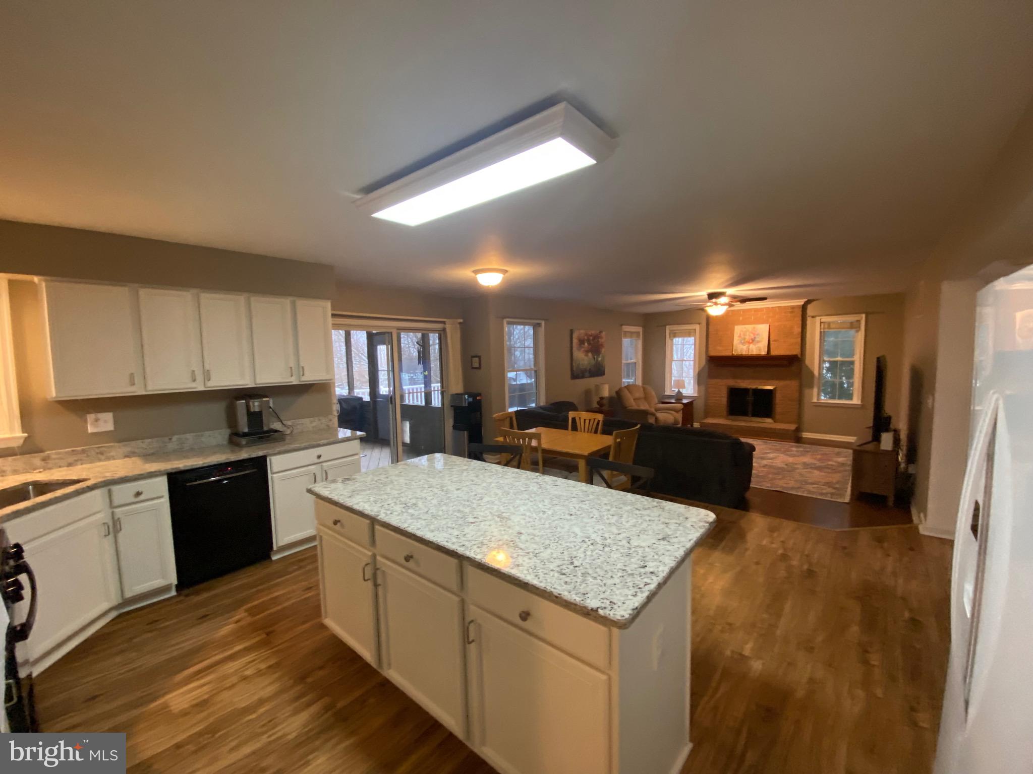 CARROLL POINTE - Residential