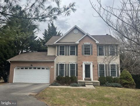 Photo of 780 Link Drive, WESTMINSTER, MD 21157 (MLS # MDCR2032718)