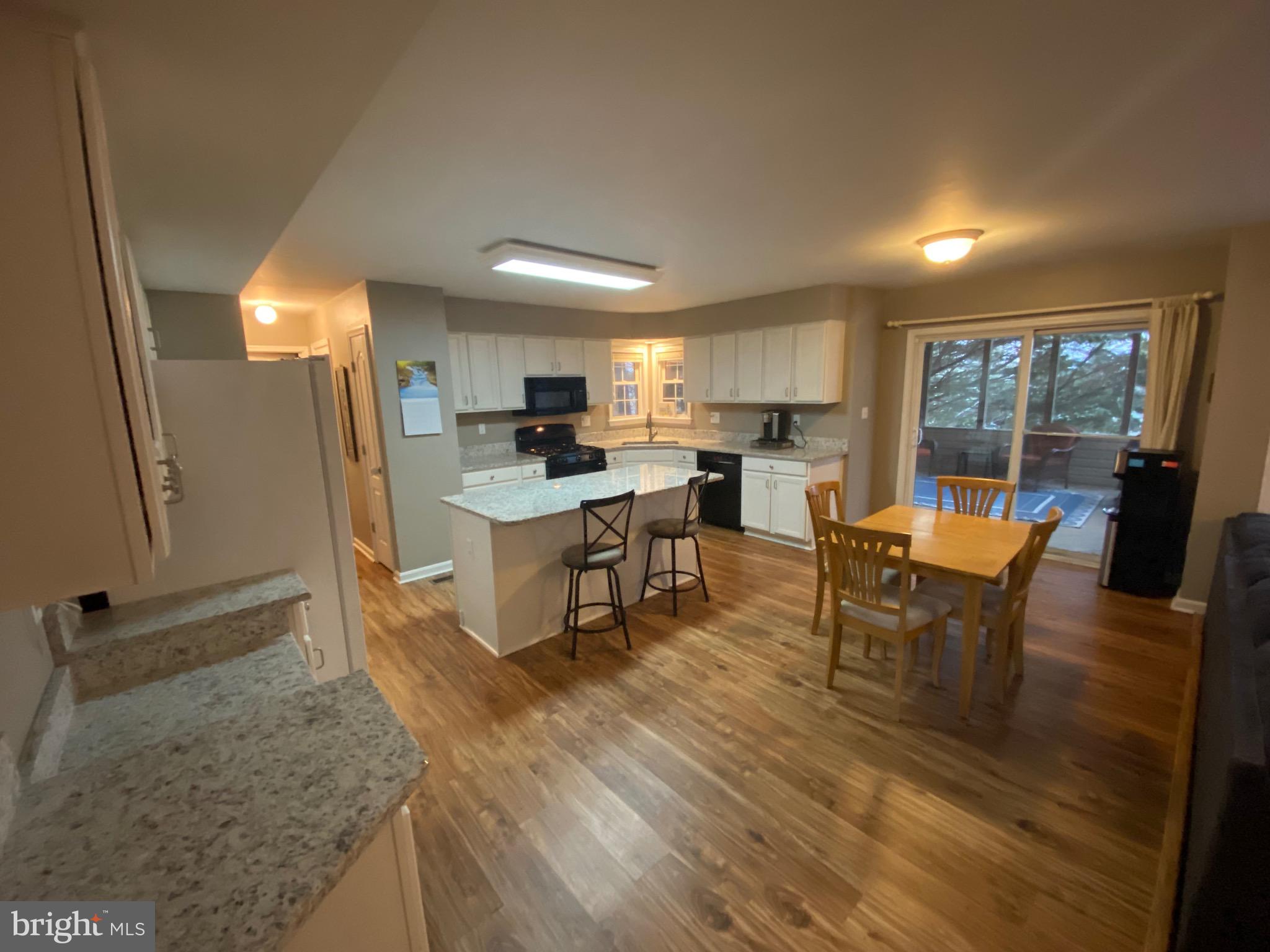 CARROLL POINTE - Residential