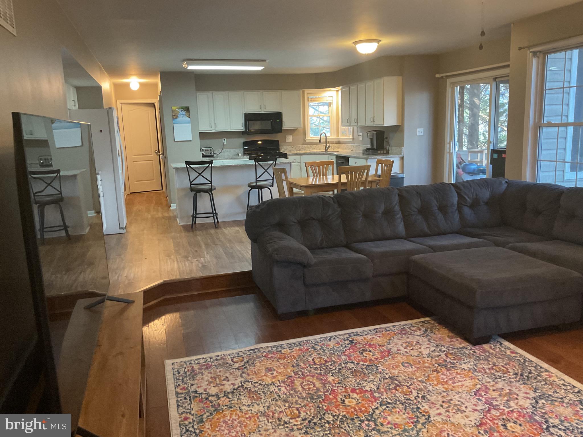 CARROLL POINTE - Residential