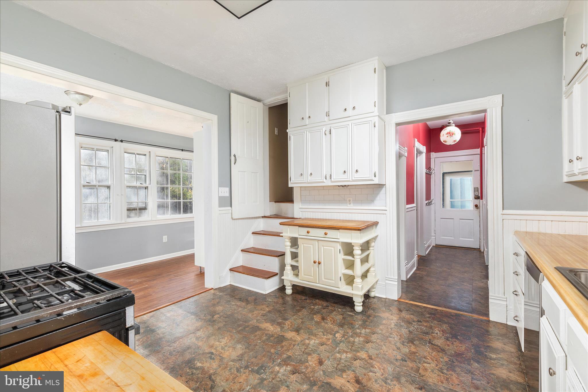 SANDY HOOK - Residential