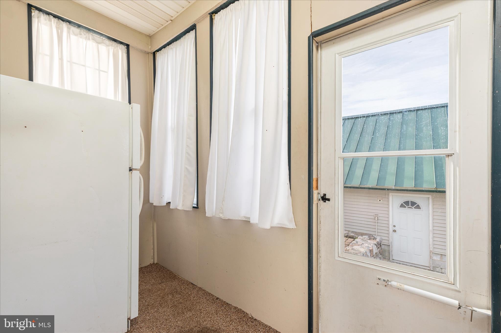 SANDY HOOK - Residential