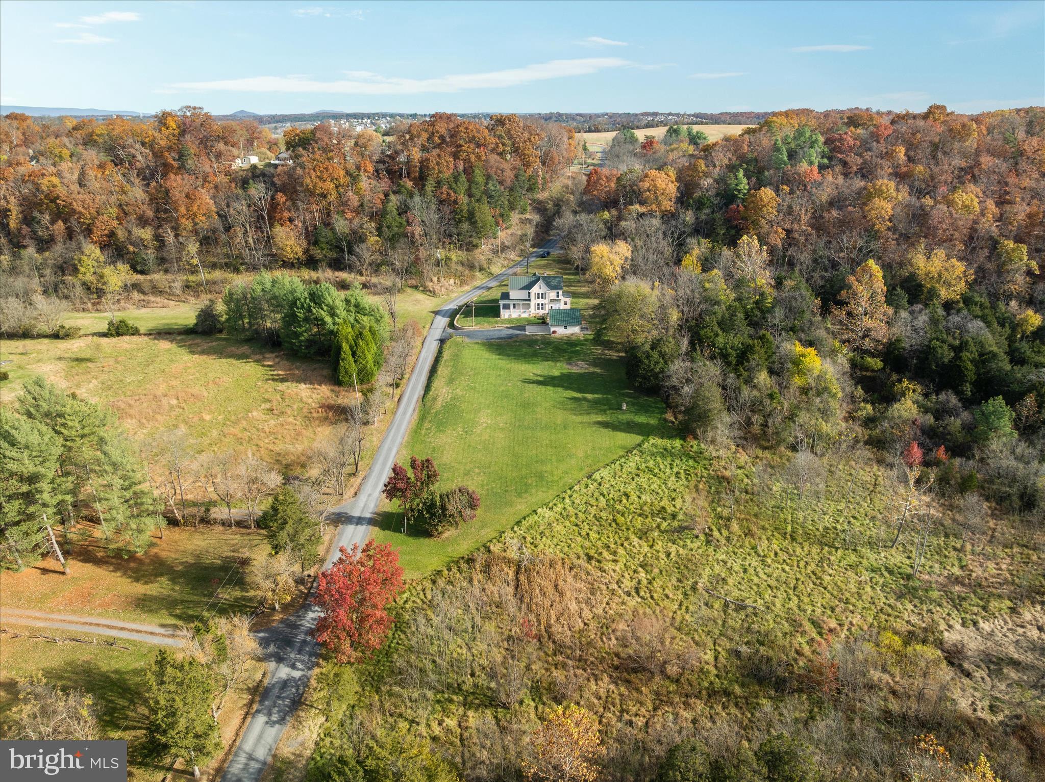 SANDY HOOK - Residential