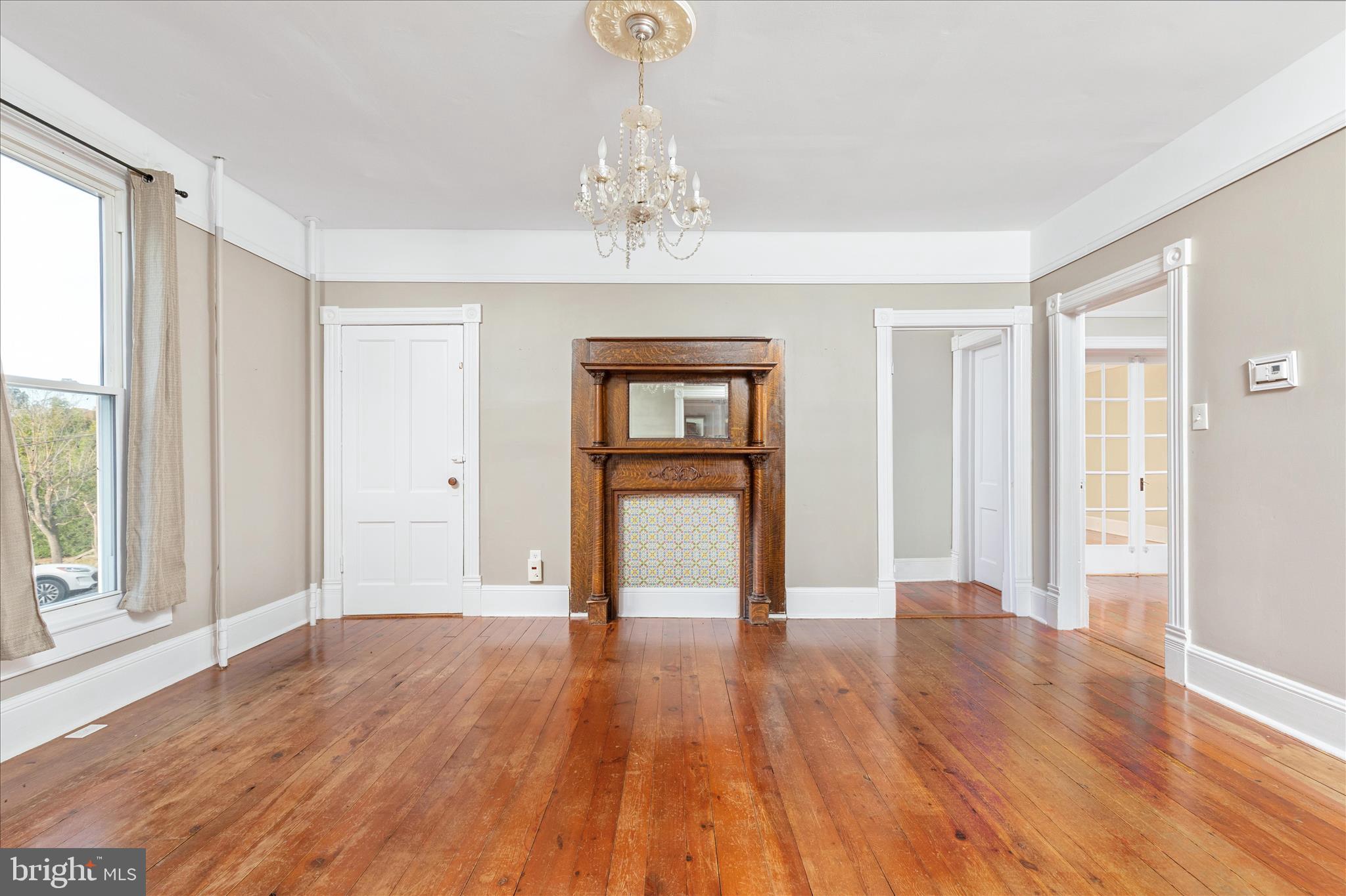 SANDY HOOK - Residential