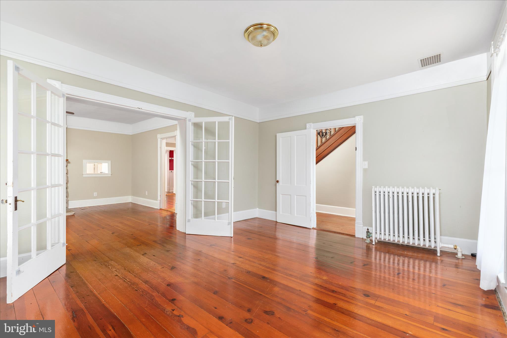 SANDY HOOK - Residential