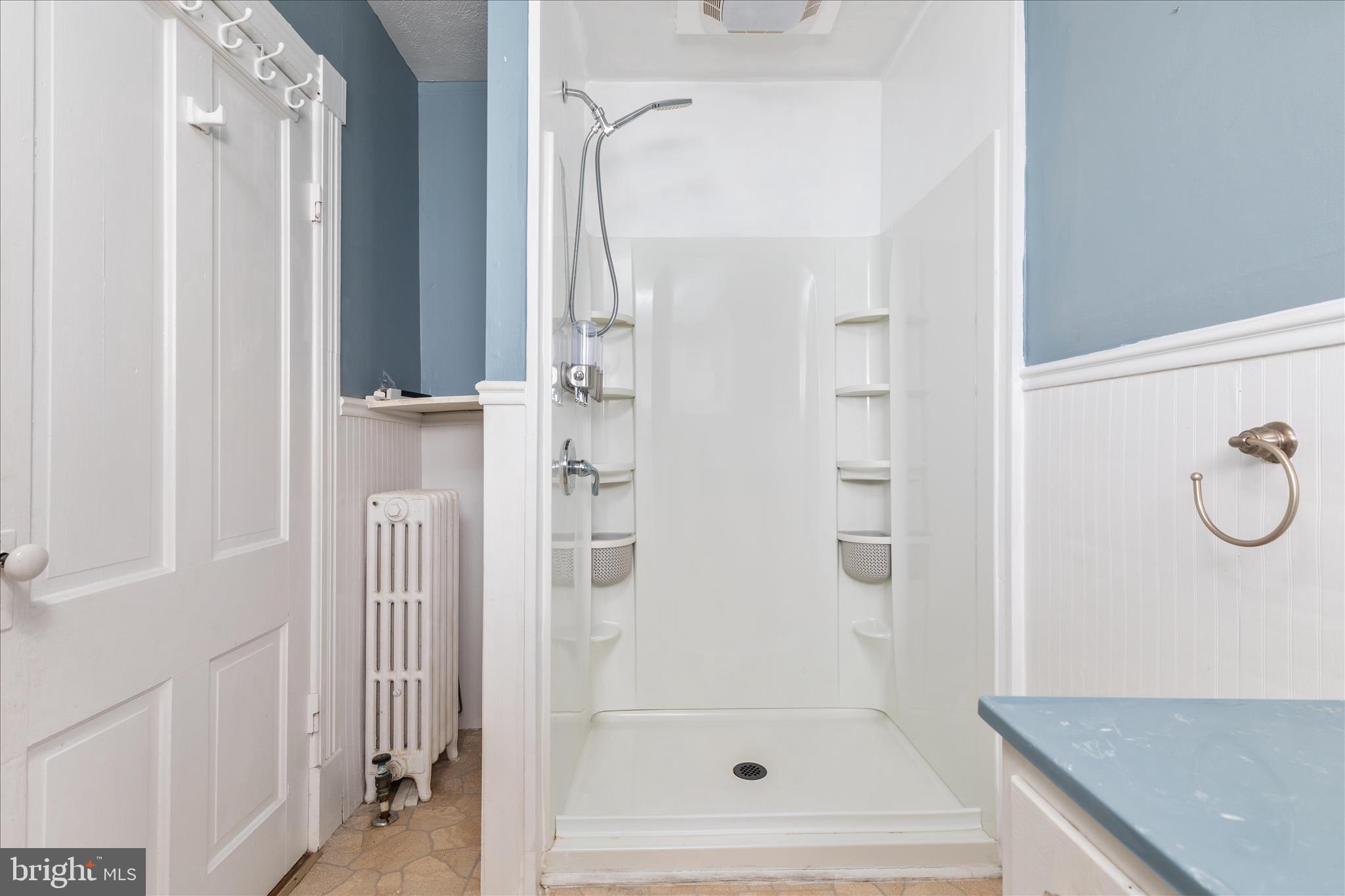 SANDY HOOK - Residential