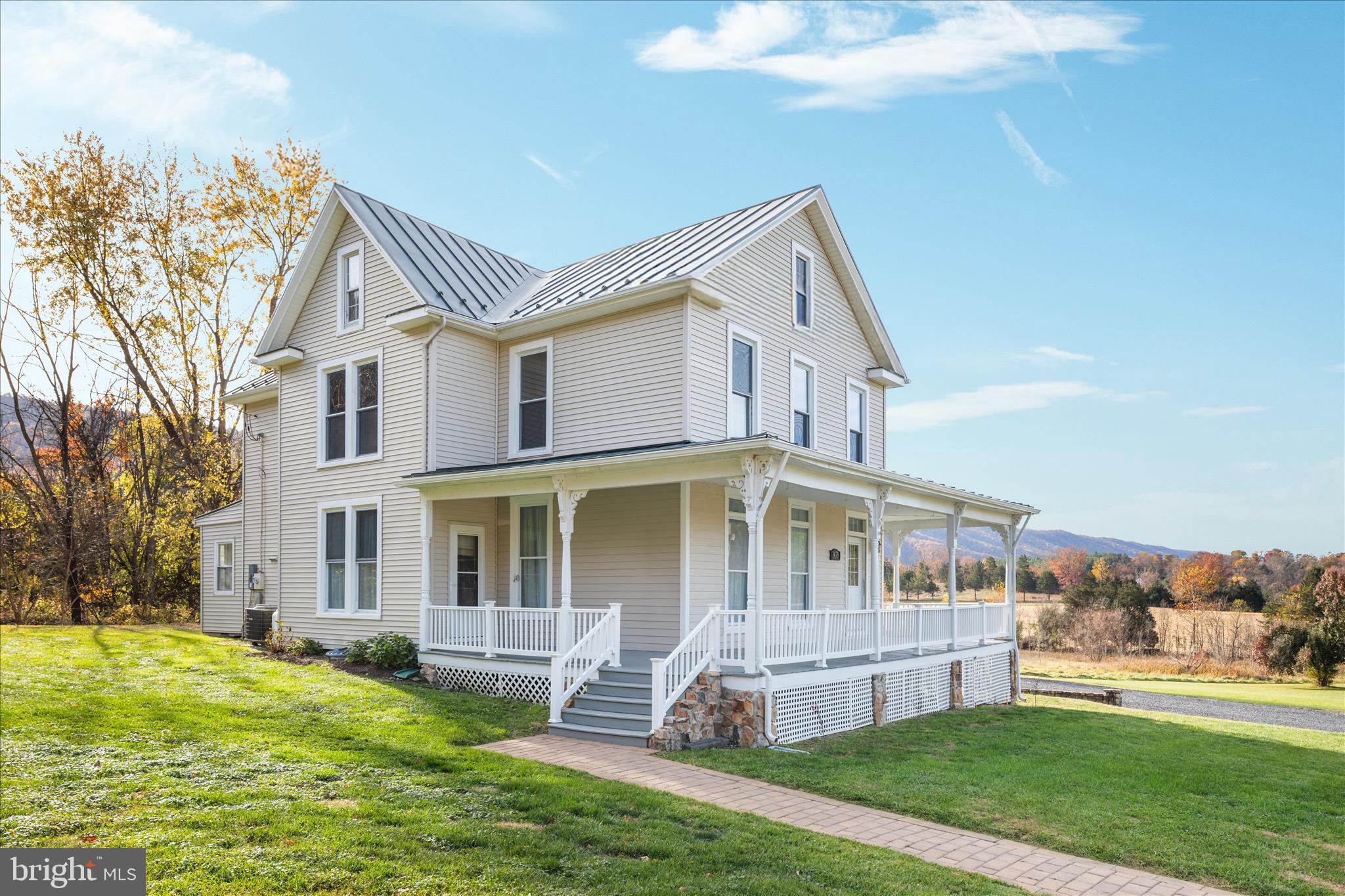 SANDY HOOK - Residential