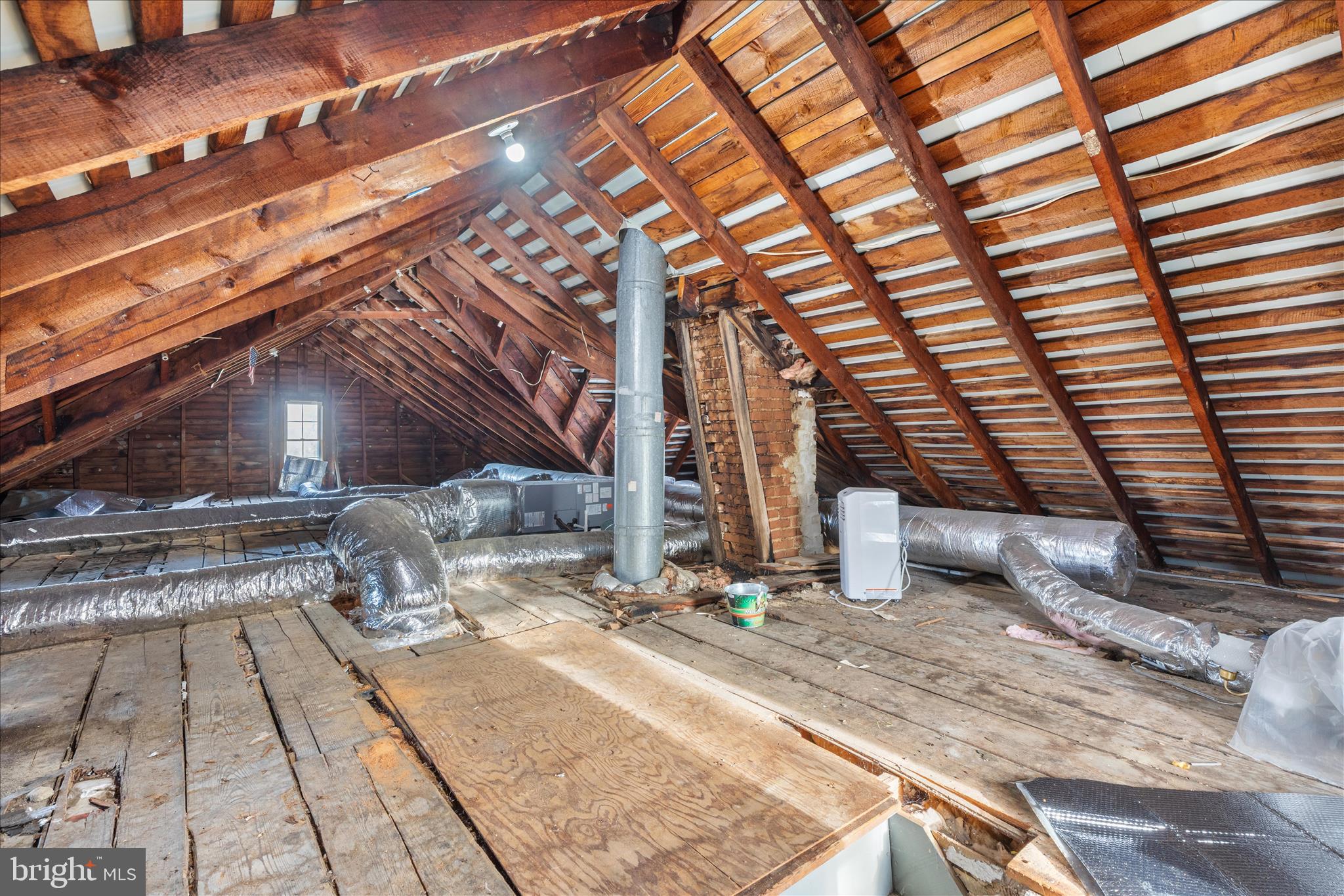 SANDY HOOK - Residential