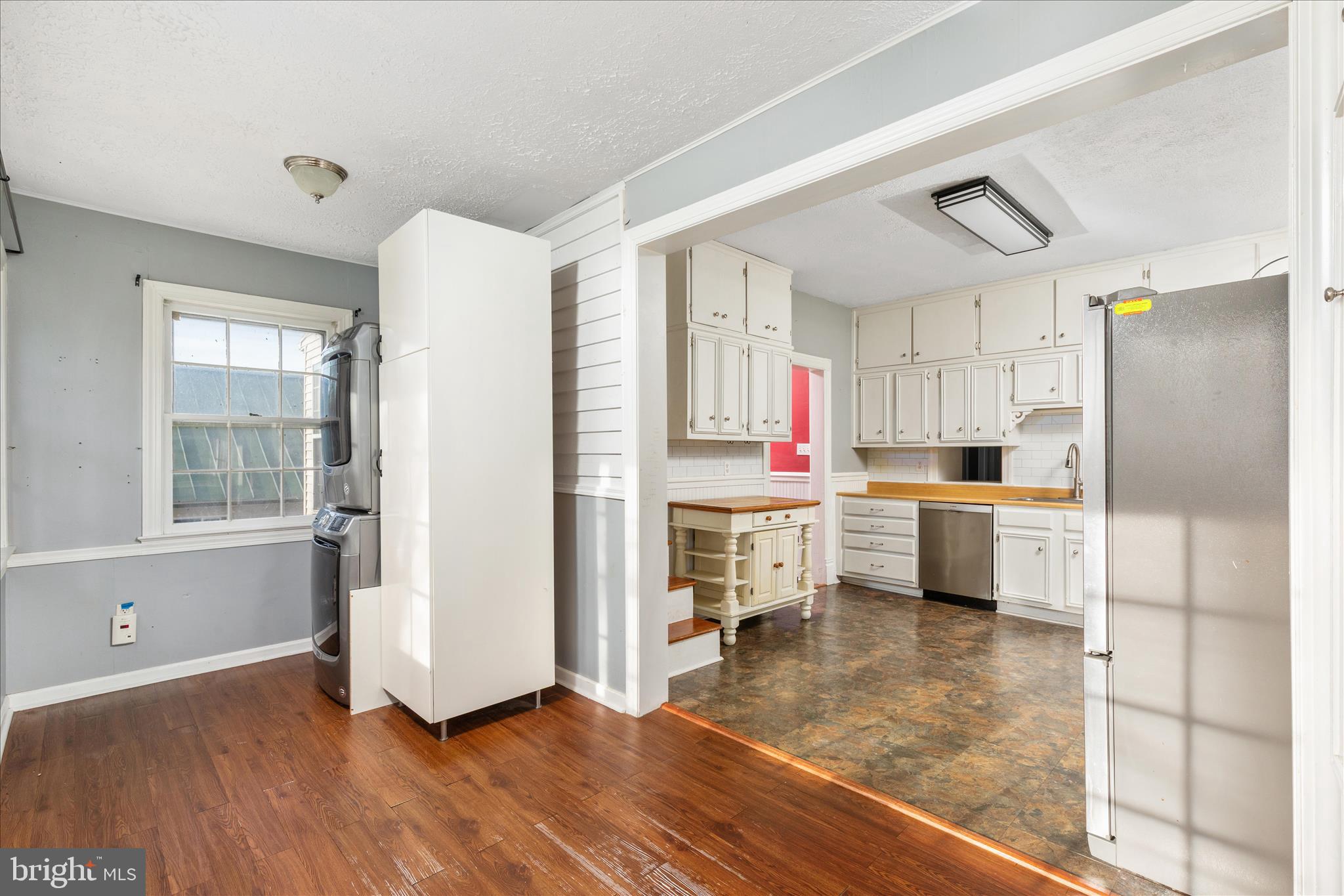 SANDY HOOK - Residential