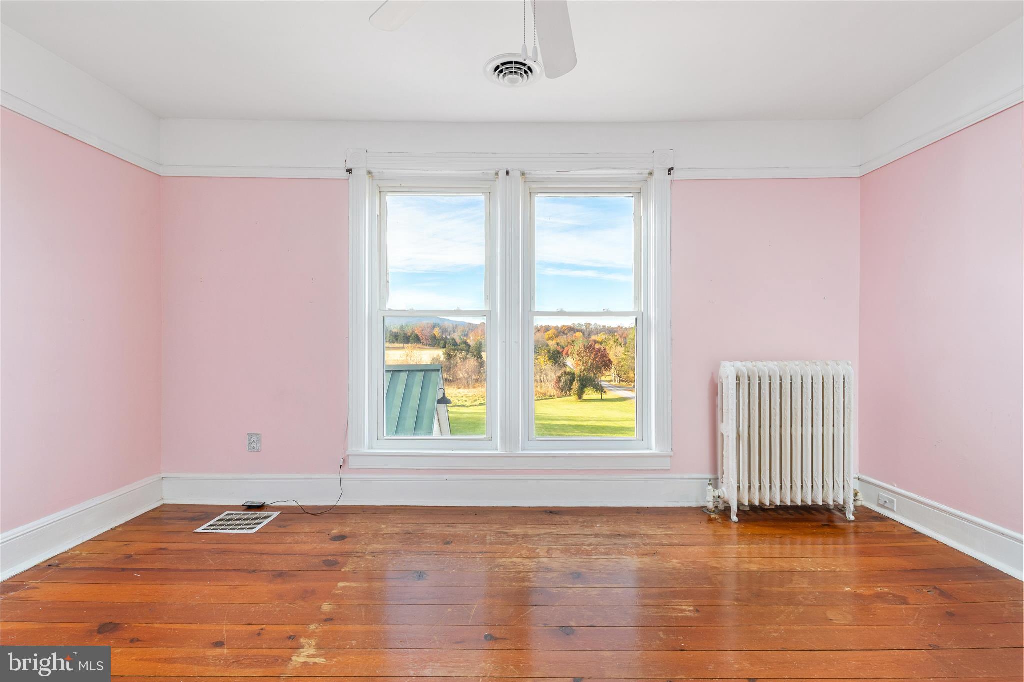 SANDY HOOK - Residential