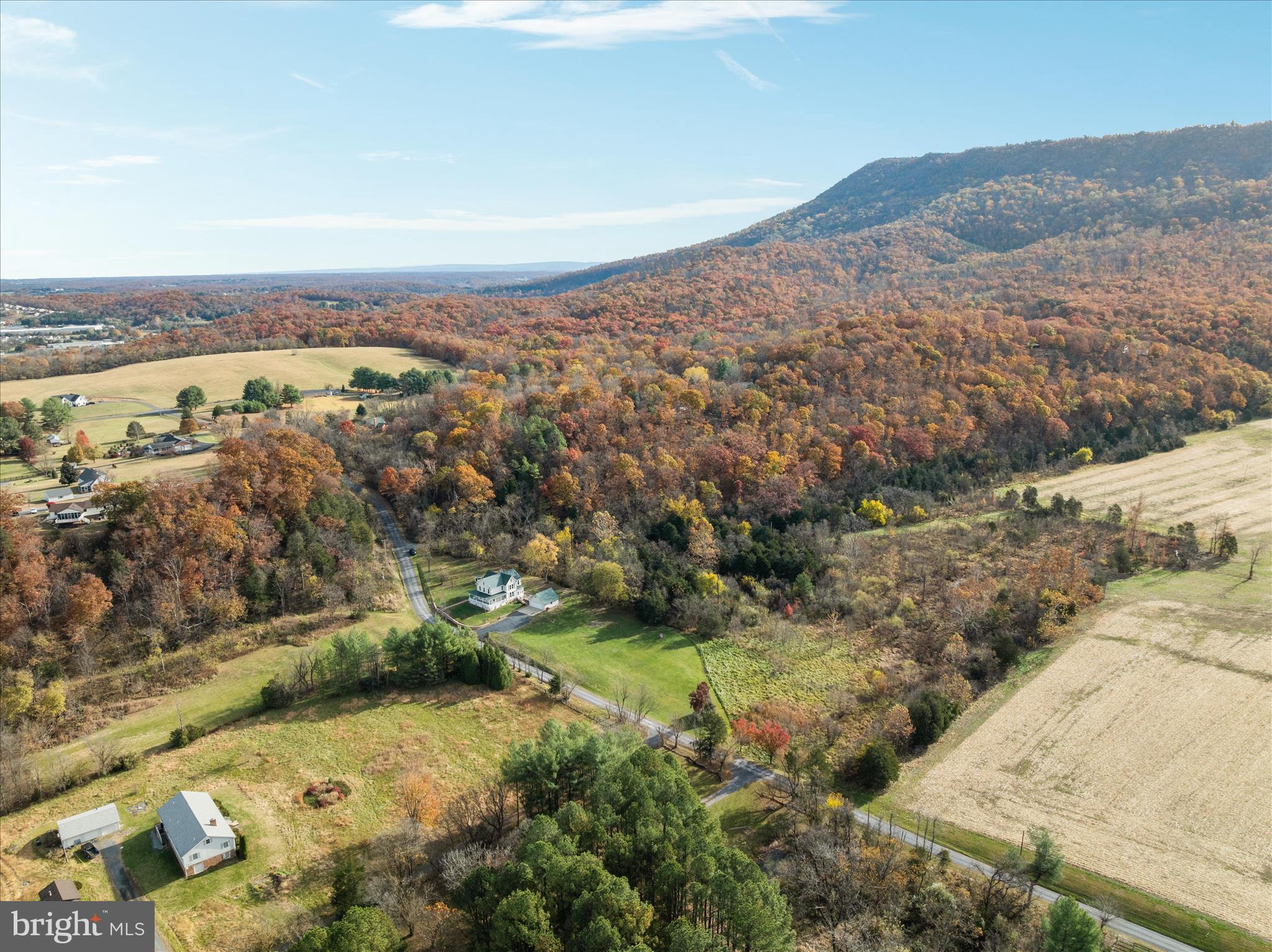 SANDY HOOK - Residential