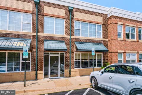 Photo of 44025 Pipeline Plz #115, ASHBURN, VA 20147 (MLS # VALO2132956)