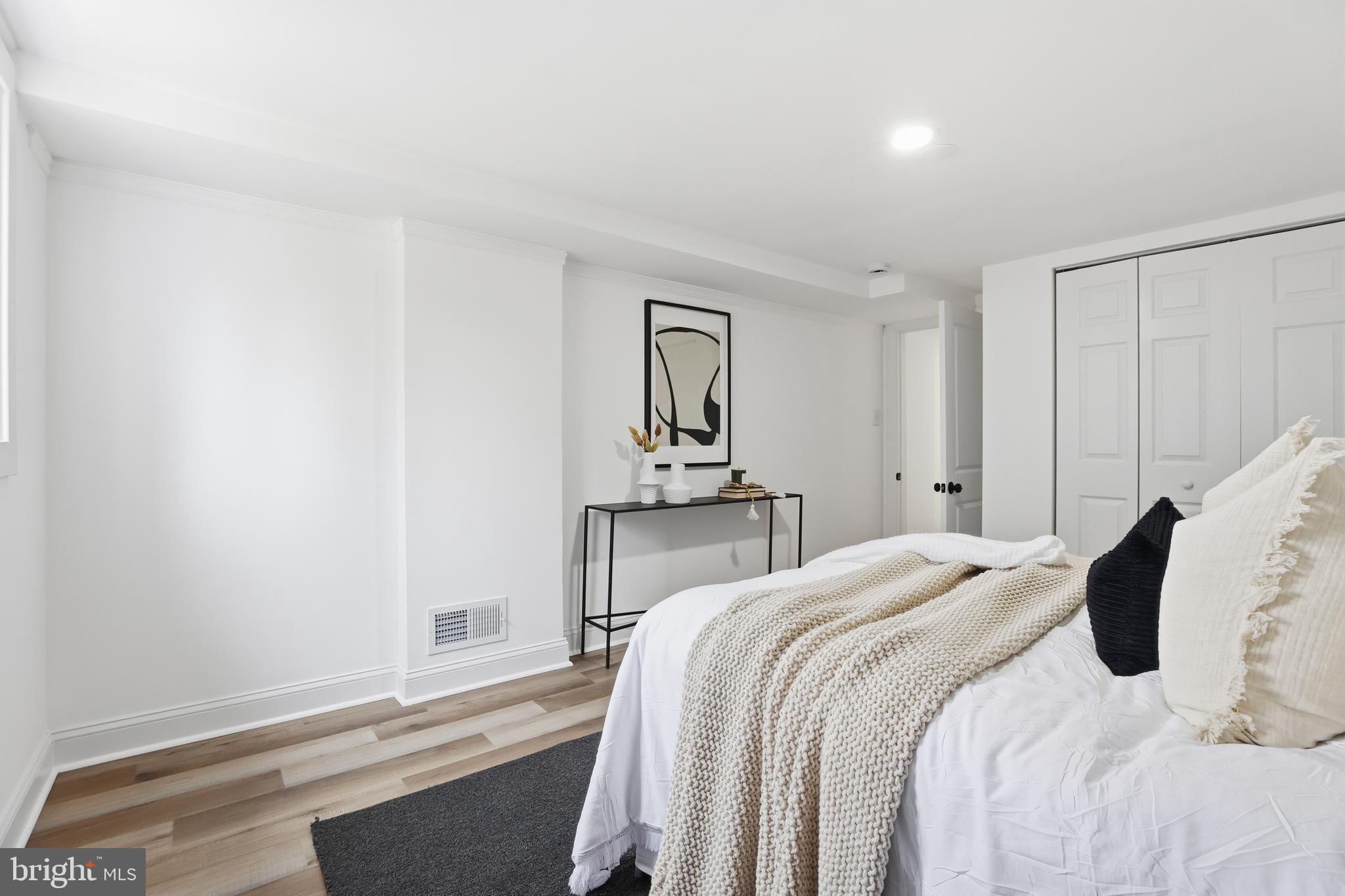 BEL PRE WOODS - Residential