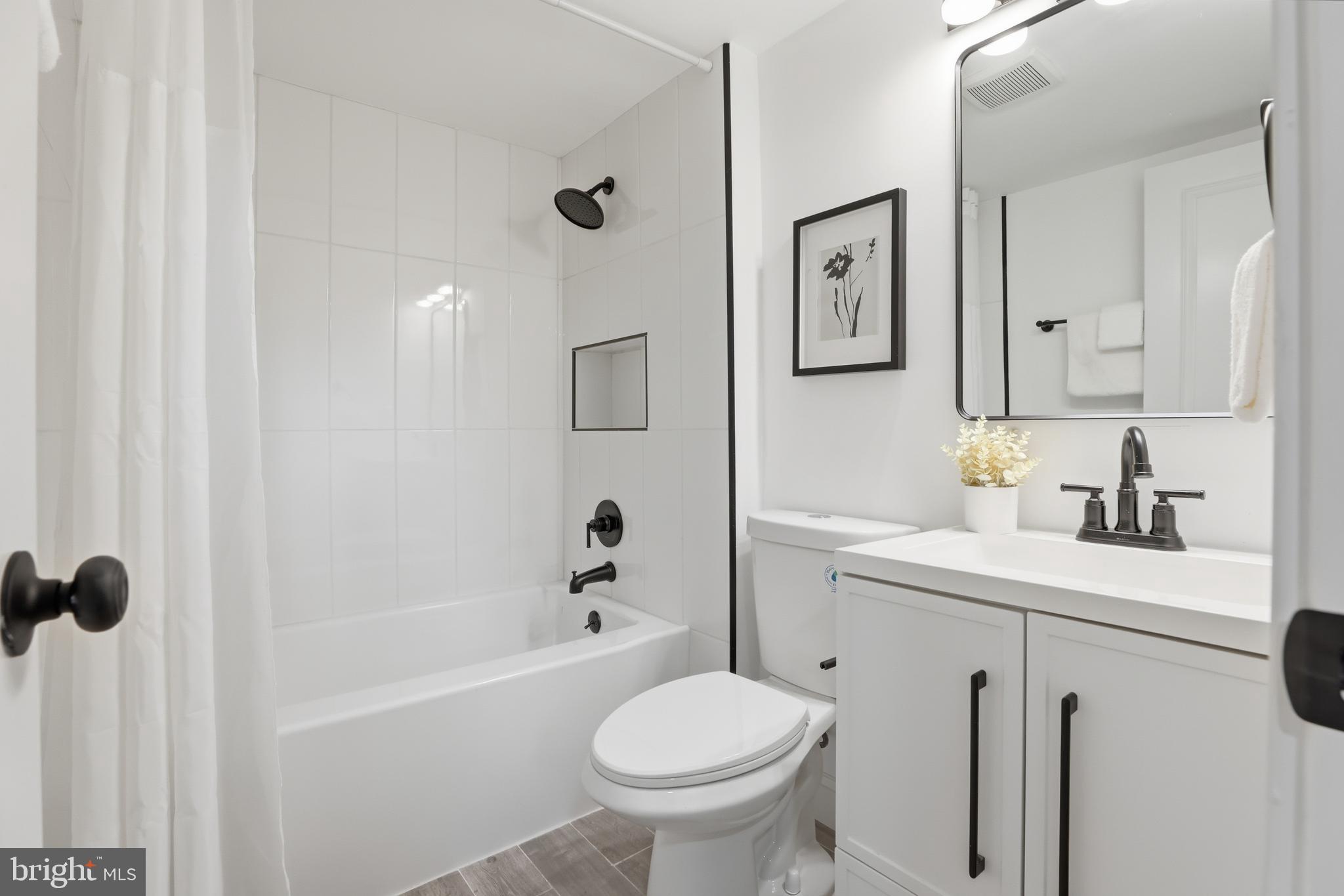 BEL PRE WOODS - Residential