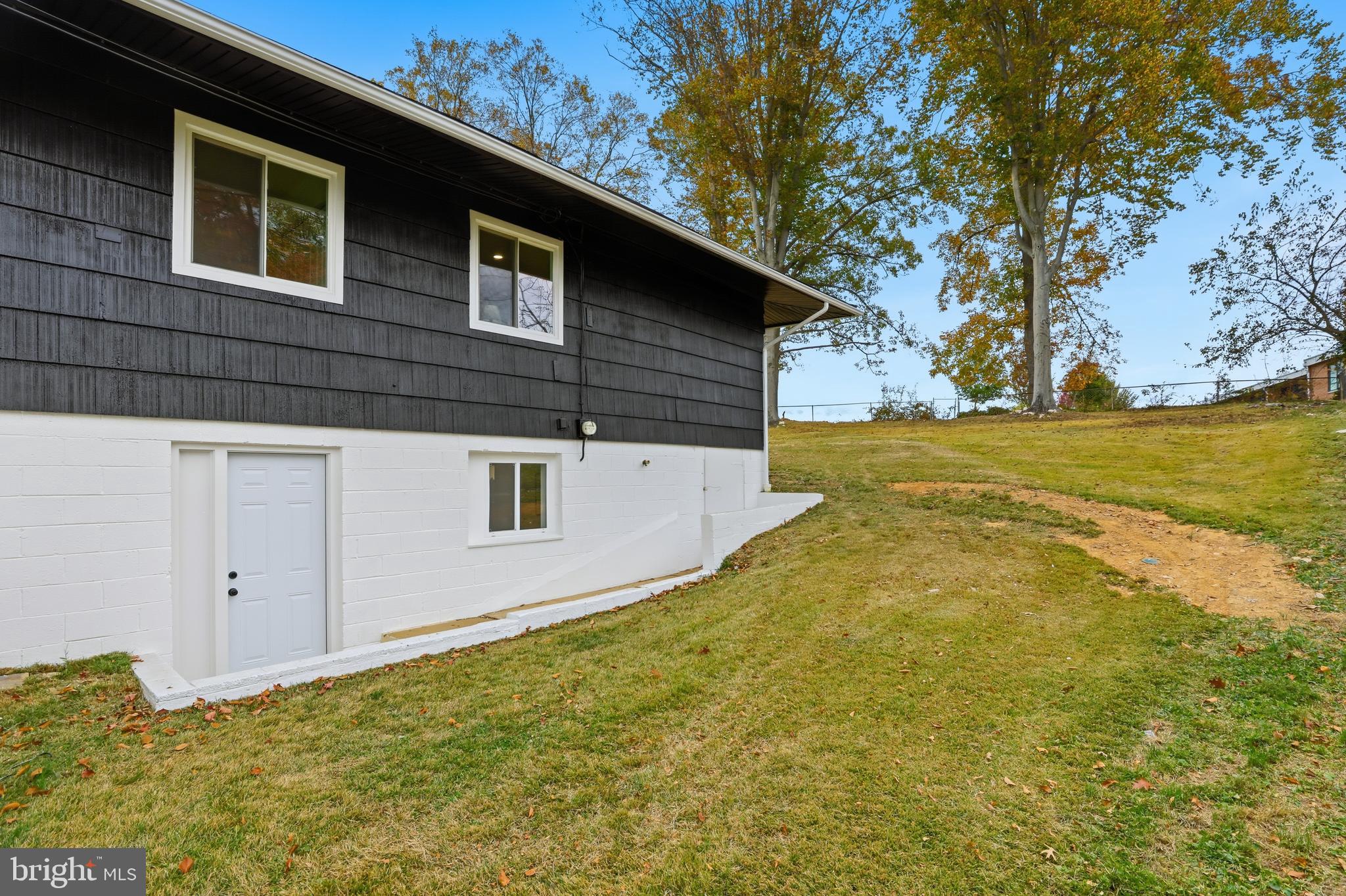 BEL PRE WOODS - Residential