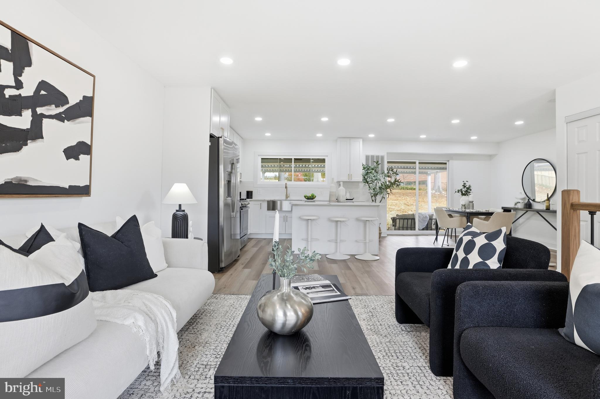 BEL PRE WOODS - Residential