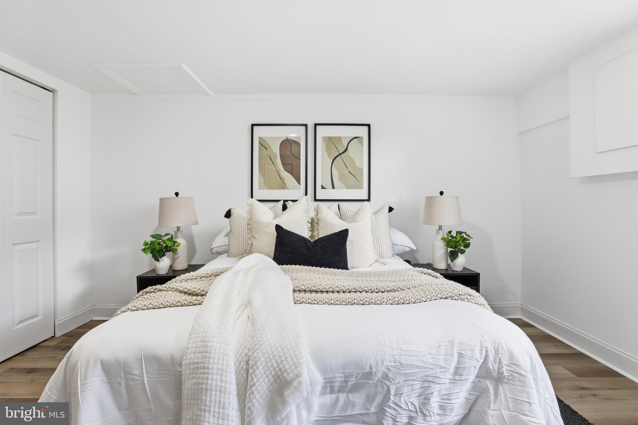 BEL PRE WOODS - Residential