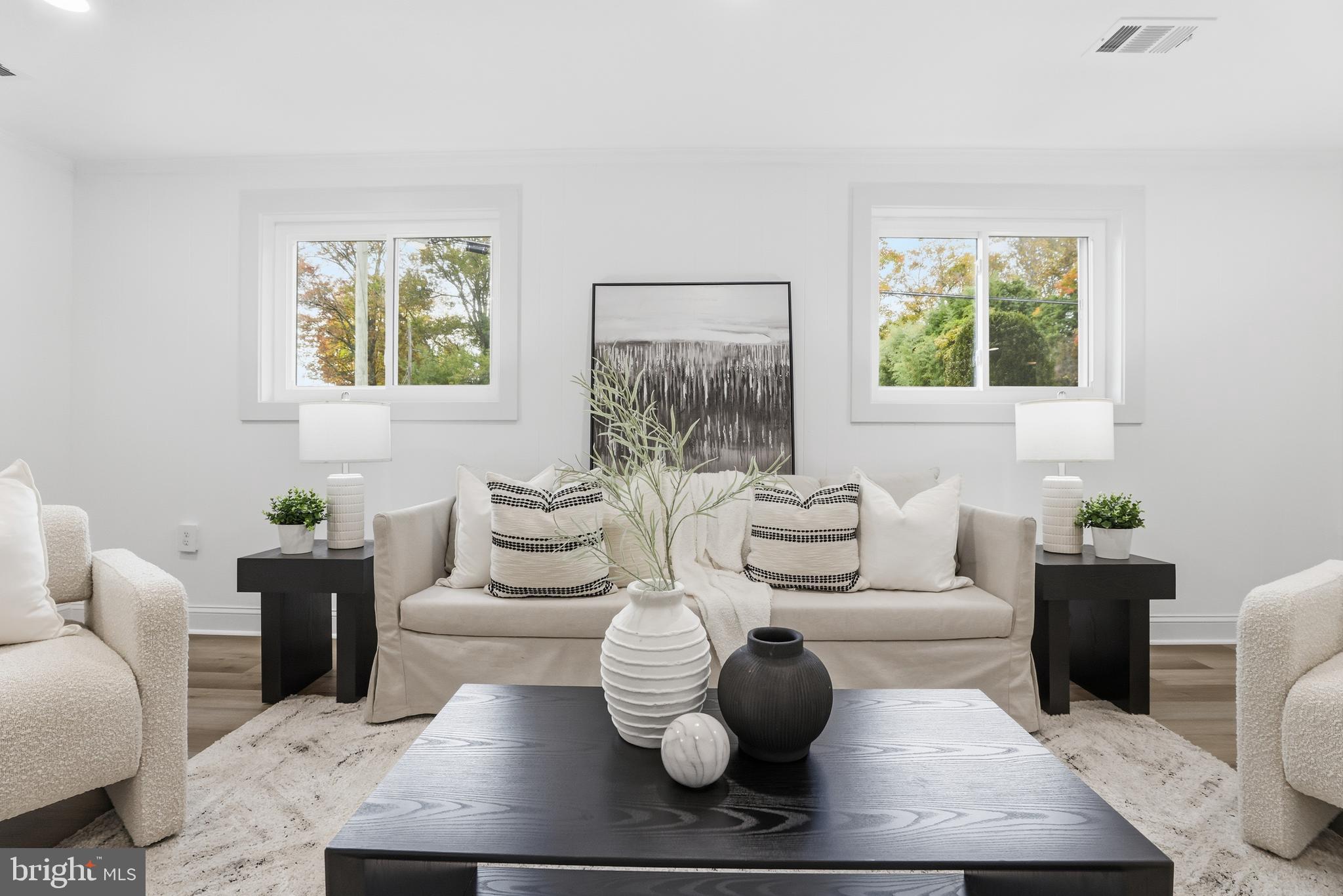 BEL PRE WOODS - Residential