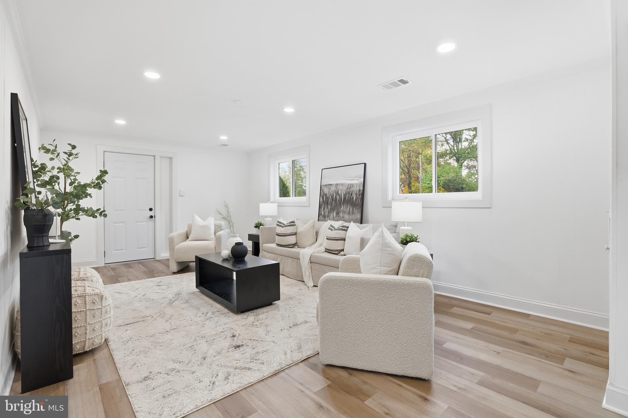 BEL PRE WOODS - Residential