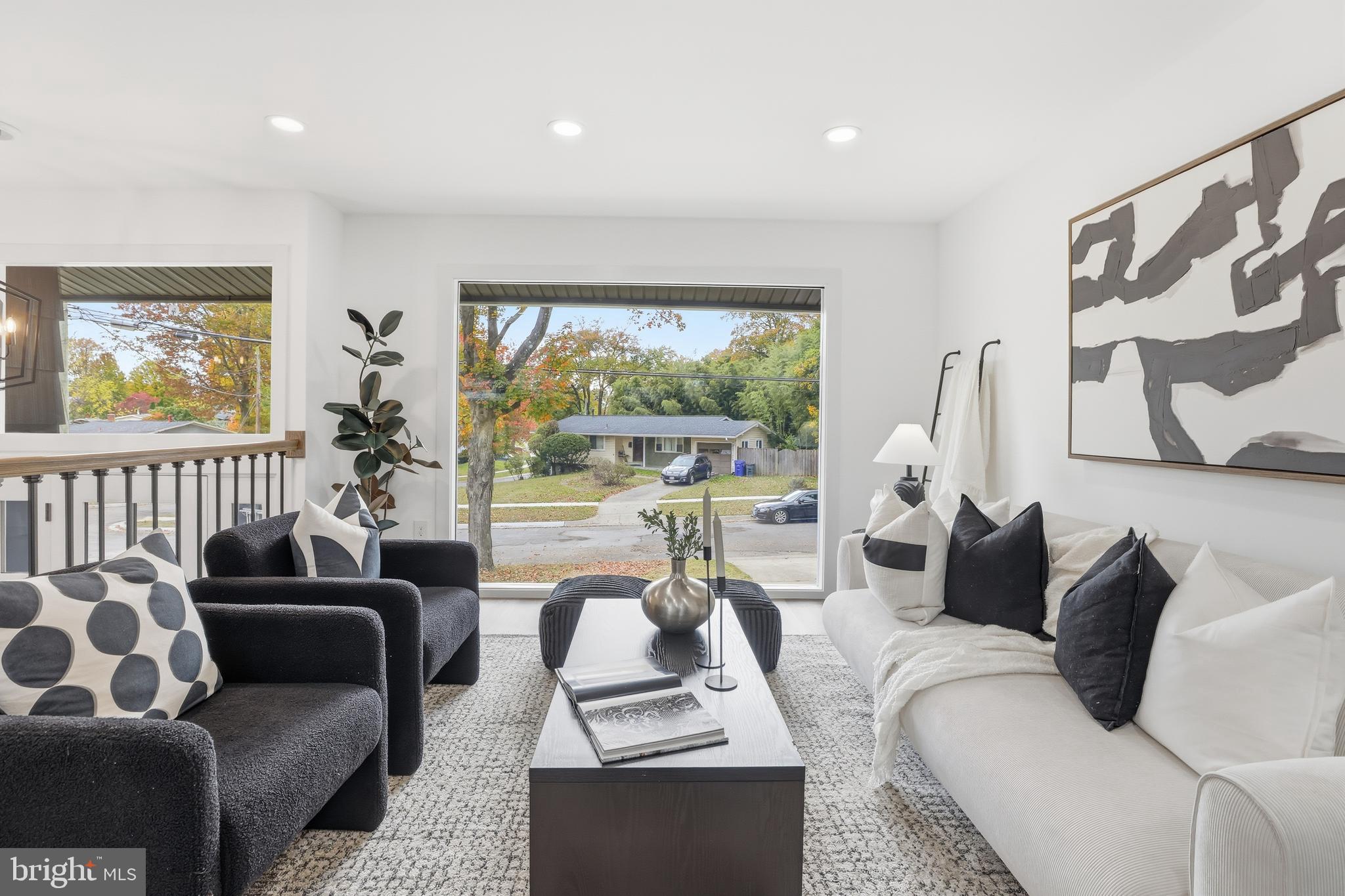 BEL PRE WOODS - Residential