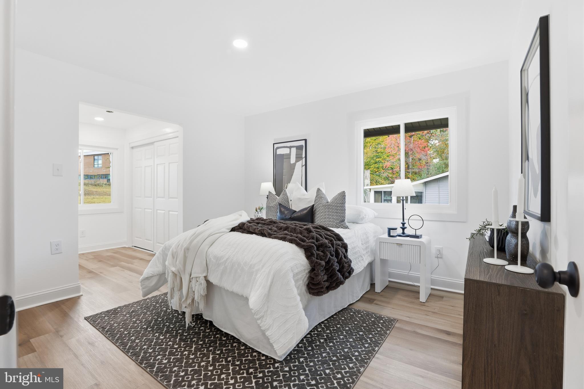 BEL PRE WOODS - Residential