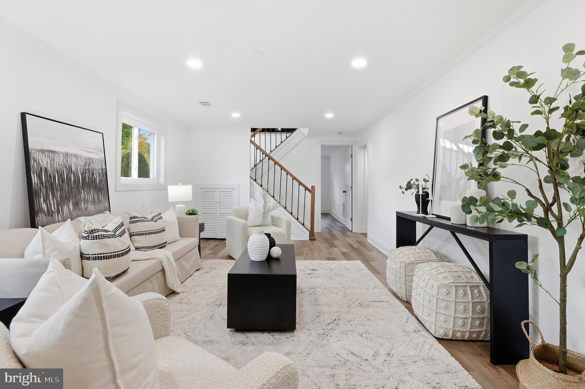 BEL PRE WOODS - Residential