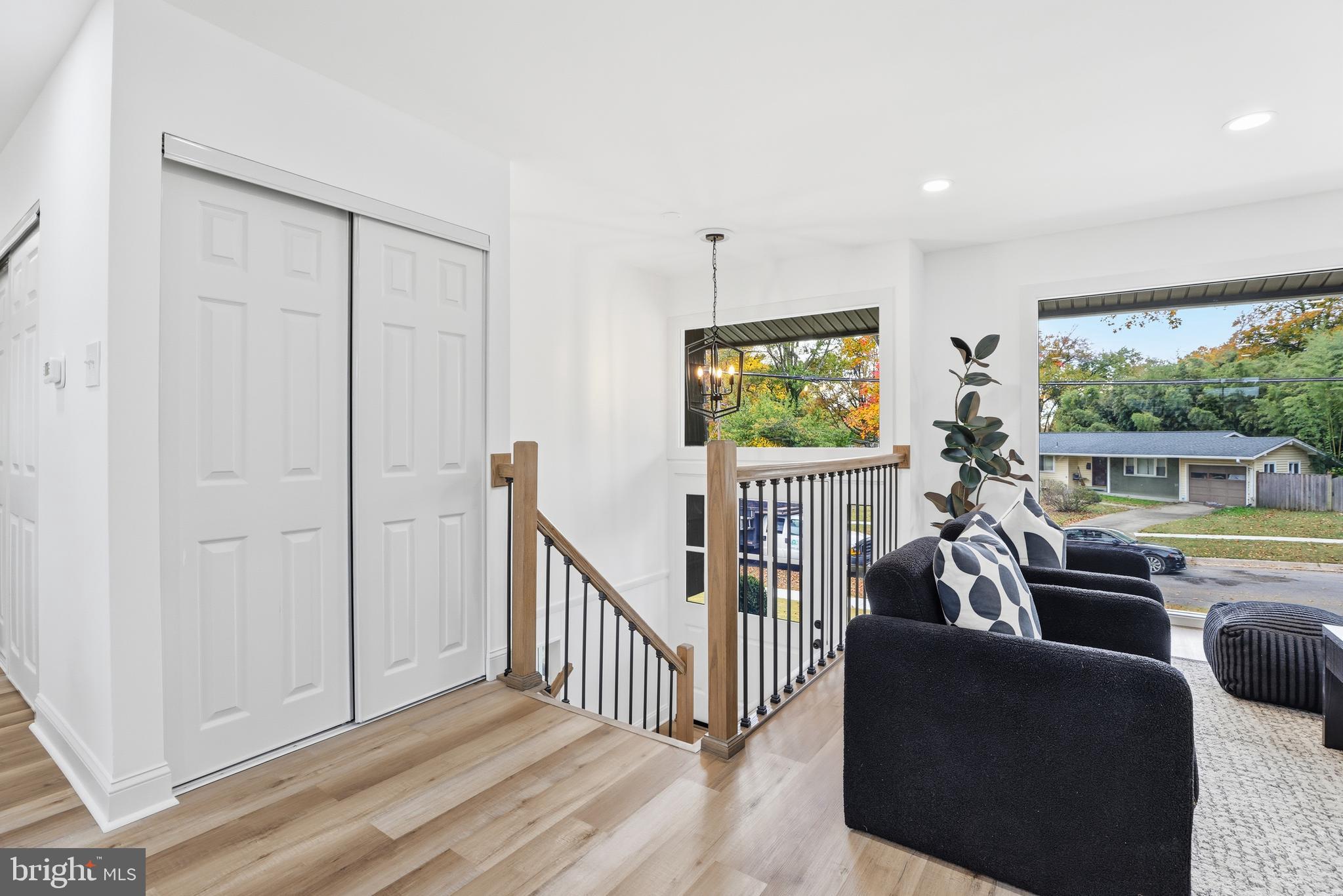 BEL PRE WOODS - Residential