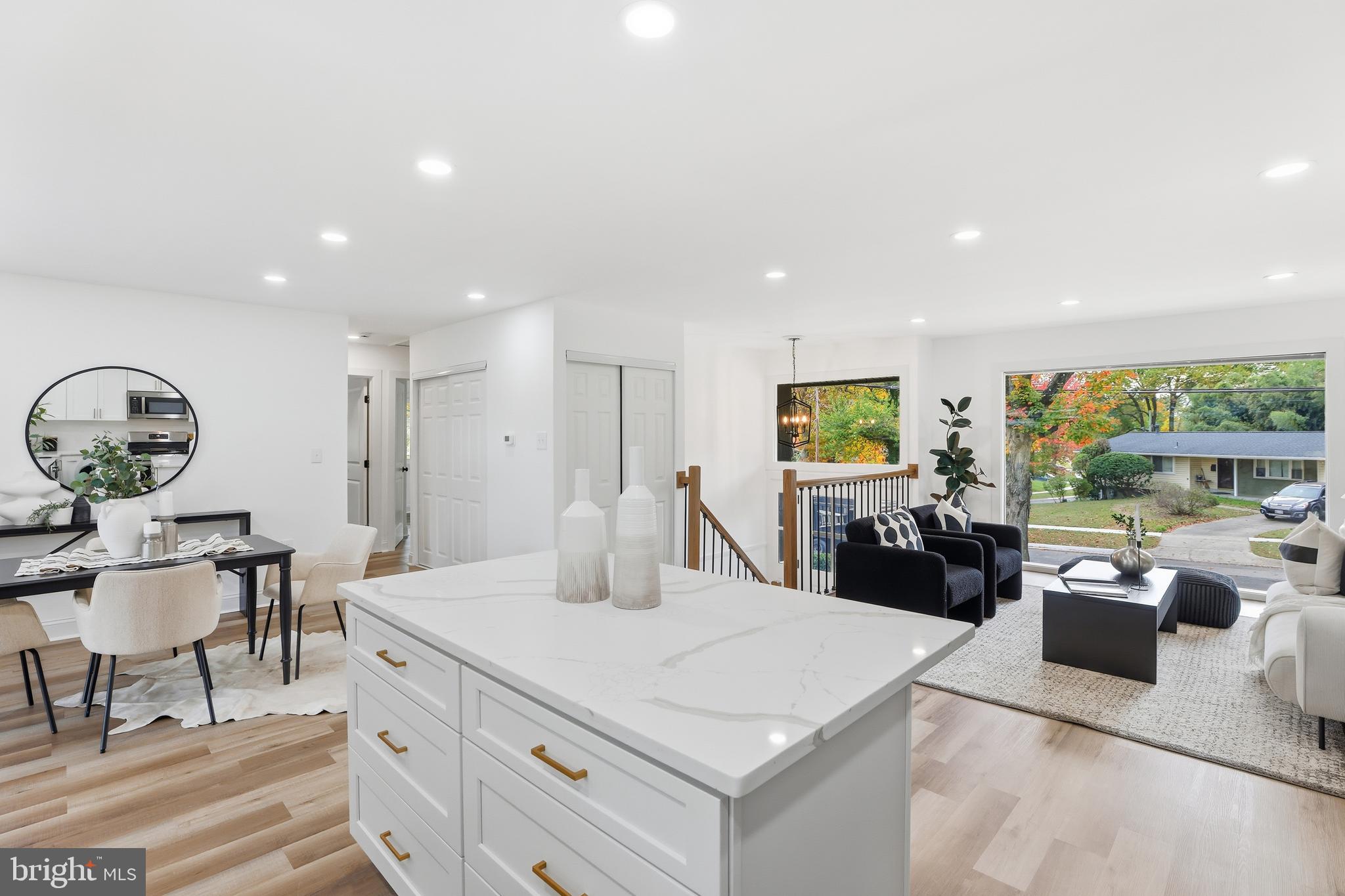 BEL PRE WOODS - Residential