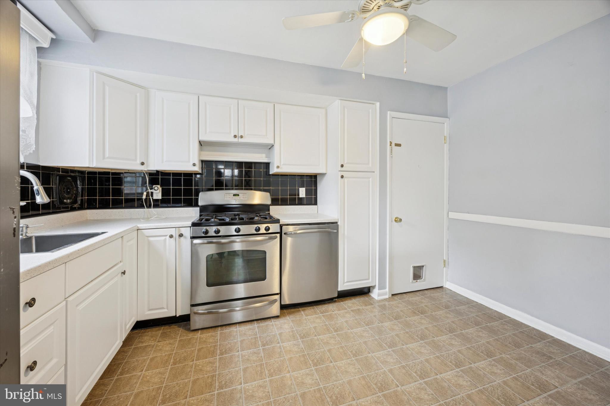 SCOTS GLEN - Residential