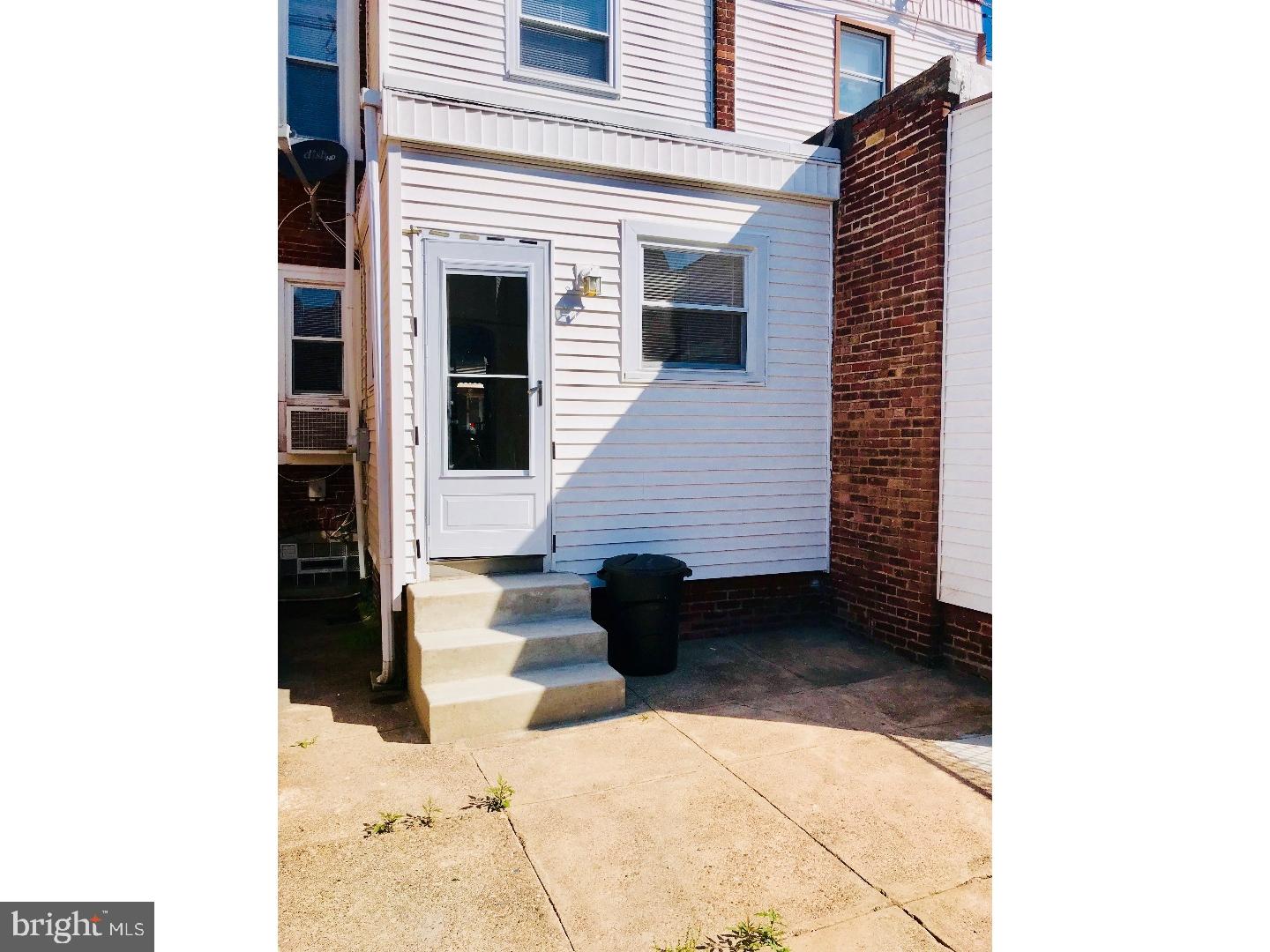 PORT RICHMOND - Residential Lease