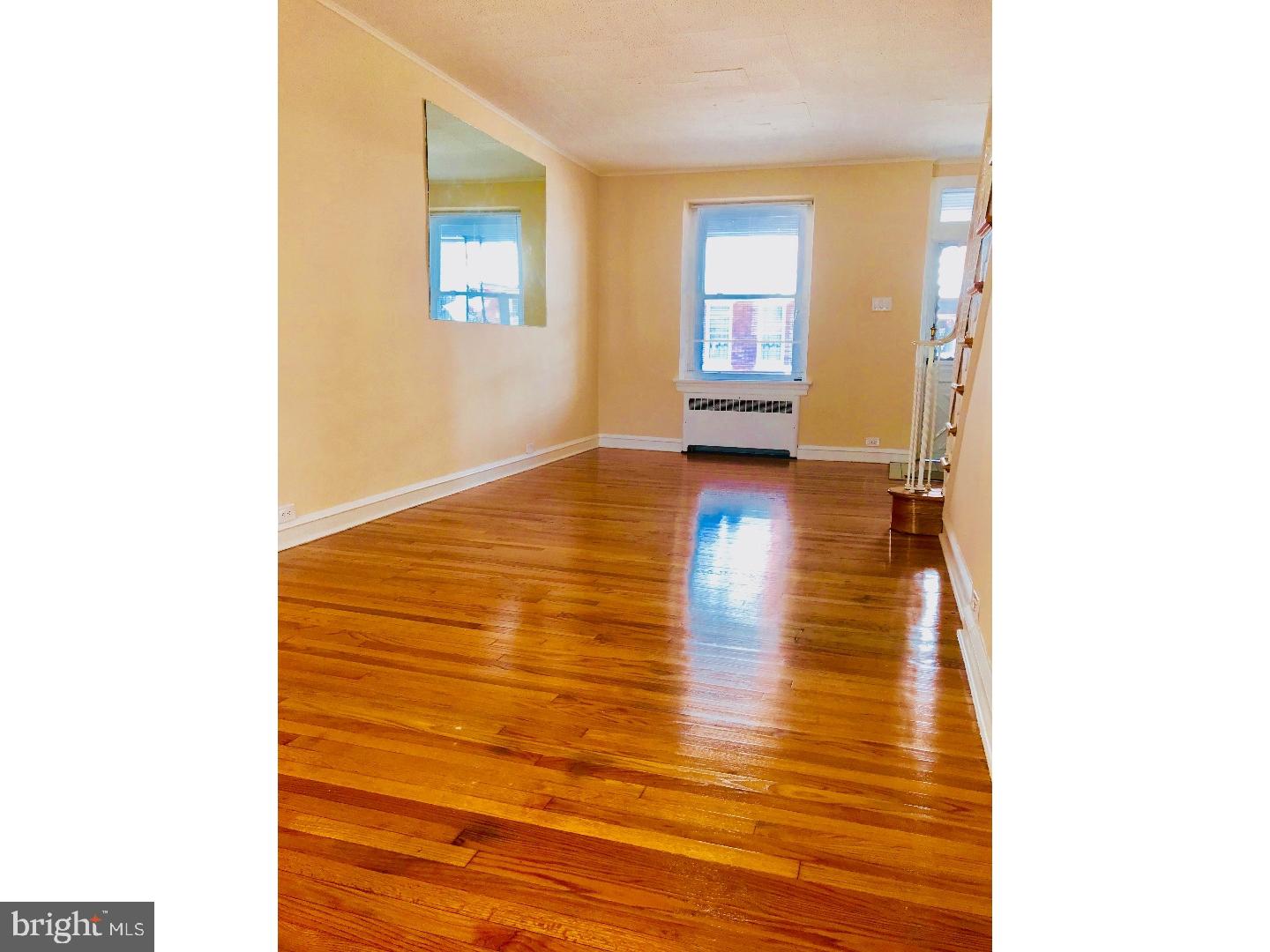 PORT RICHMOND - Residential Lease