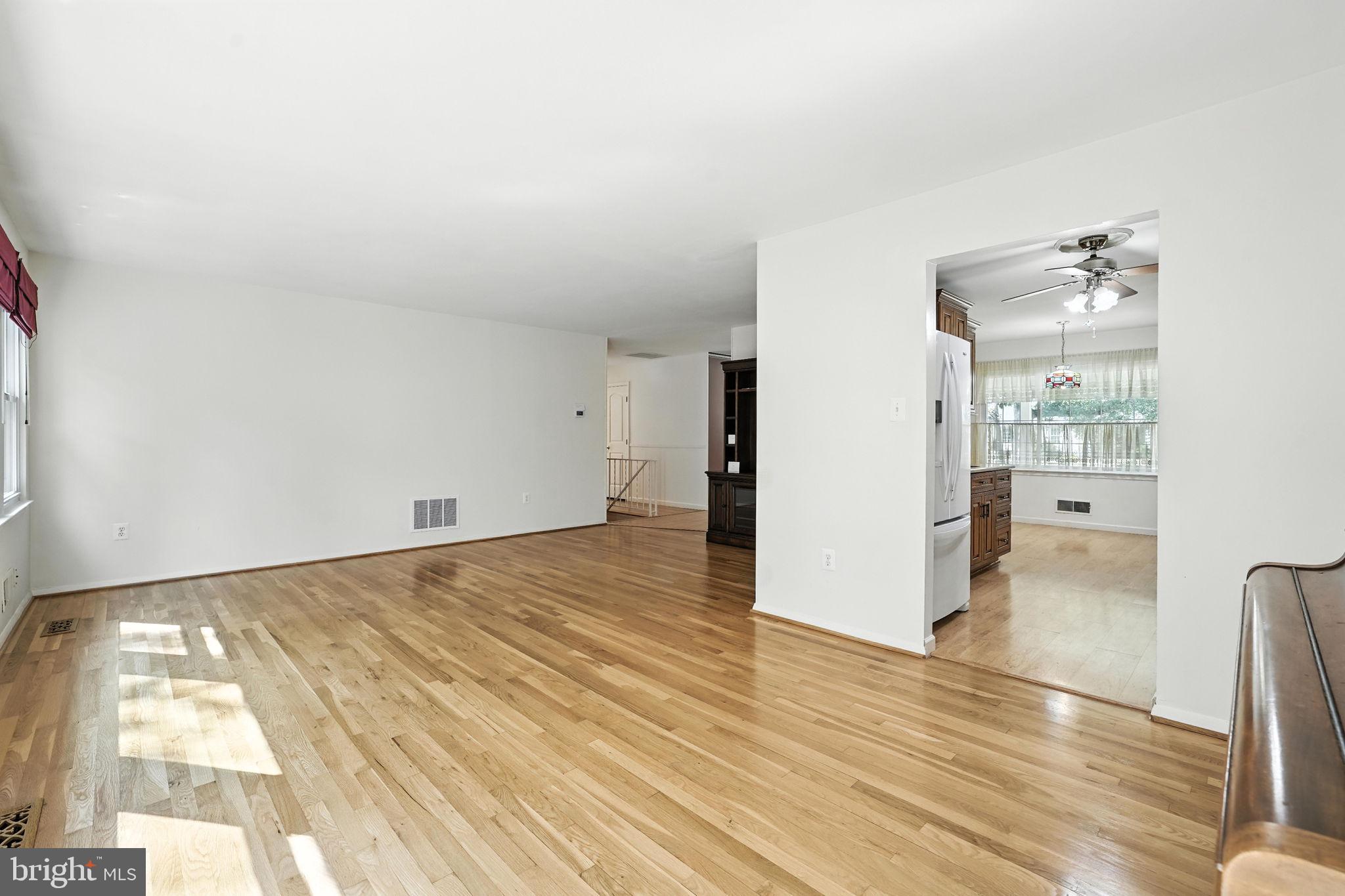 LAKE RIDGE - Residential