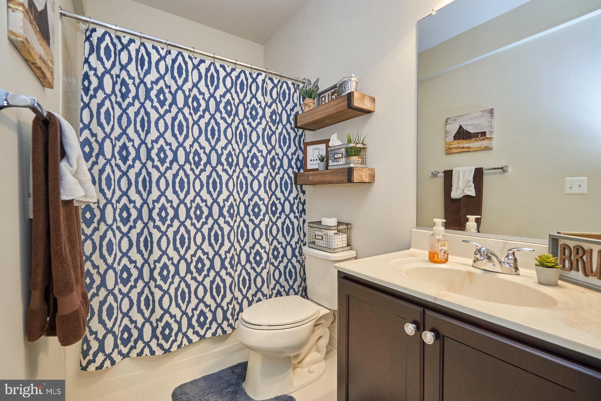 DOMINION VALLEY COUNTRY CLUB - Residential