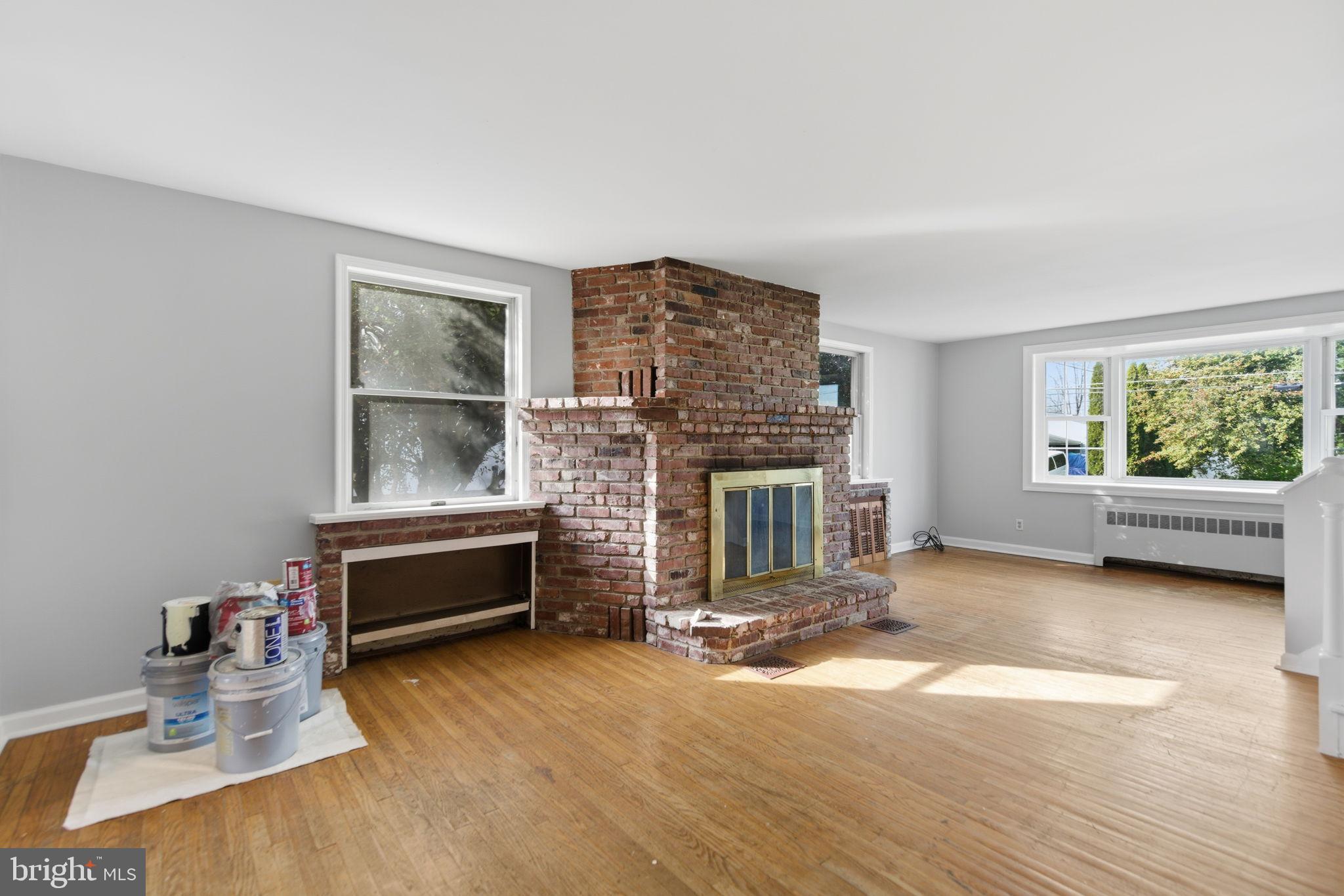 FEASTERVILLE - Residential