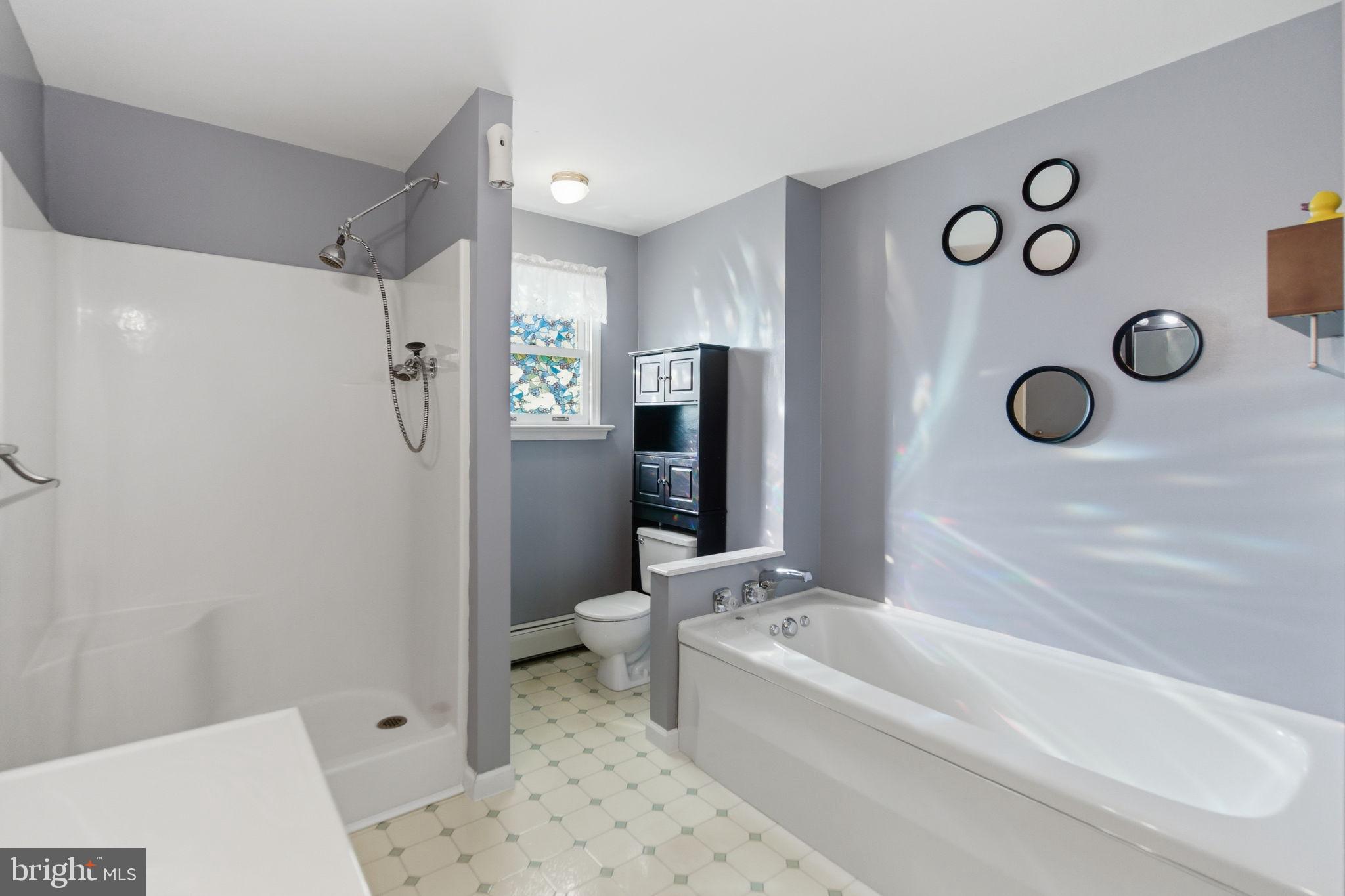 FEASTERVILLE - Residential