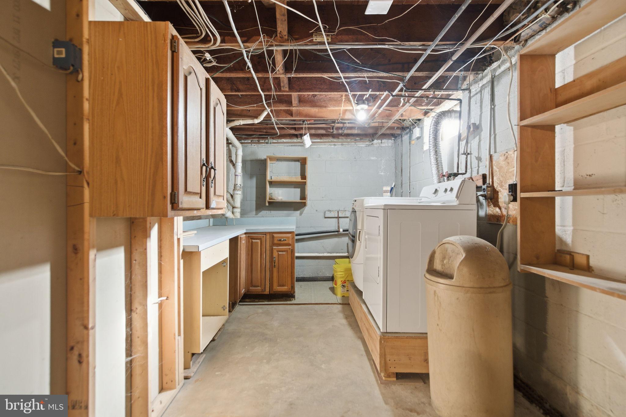 FEASTERVILLE - Residential