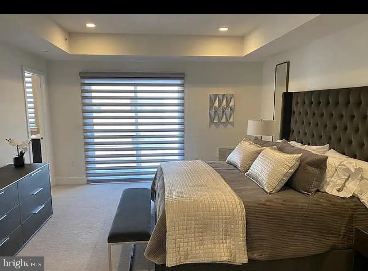 BROWNSTONES AT VF - Residential Lease